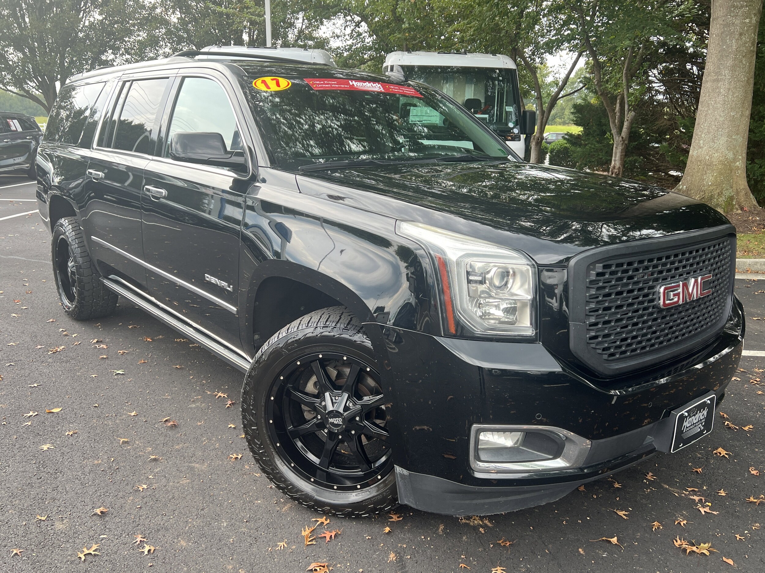 2017 Gmc Yukon XL Denali photo 2
