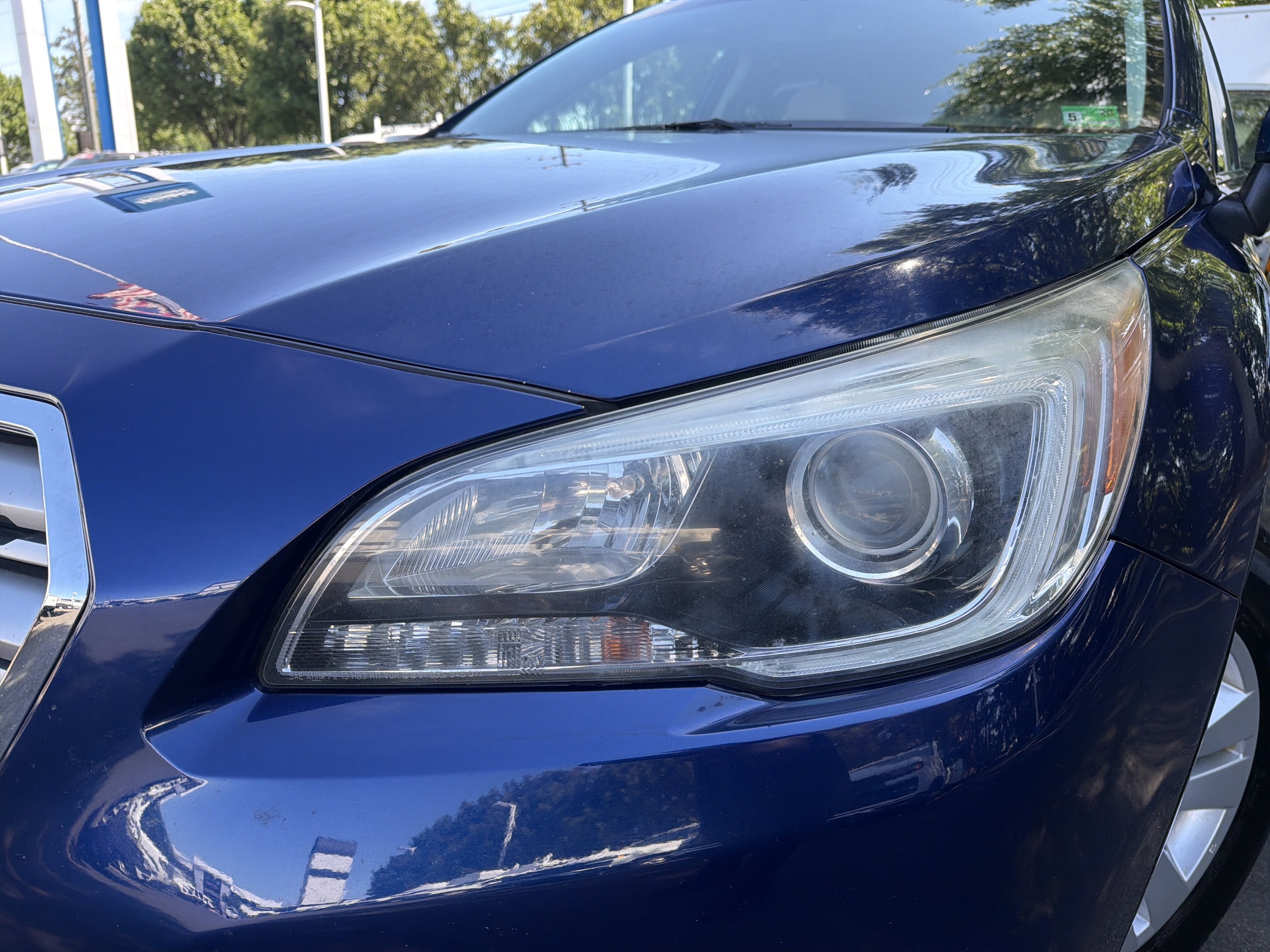 2017 Subaru Outback Premium photo 5