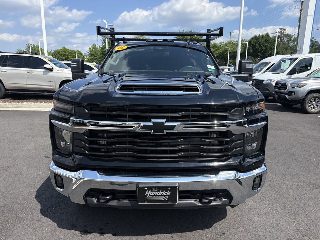 Used 2025 Chevrolet Silverado 3500HD CC LT Pickup