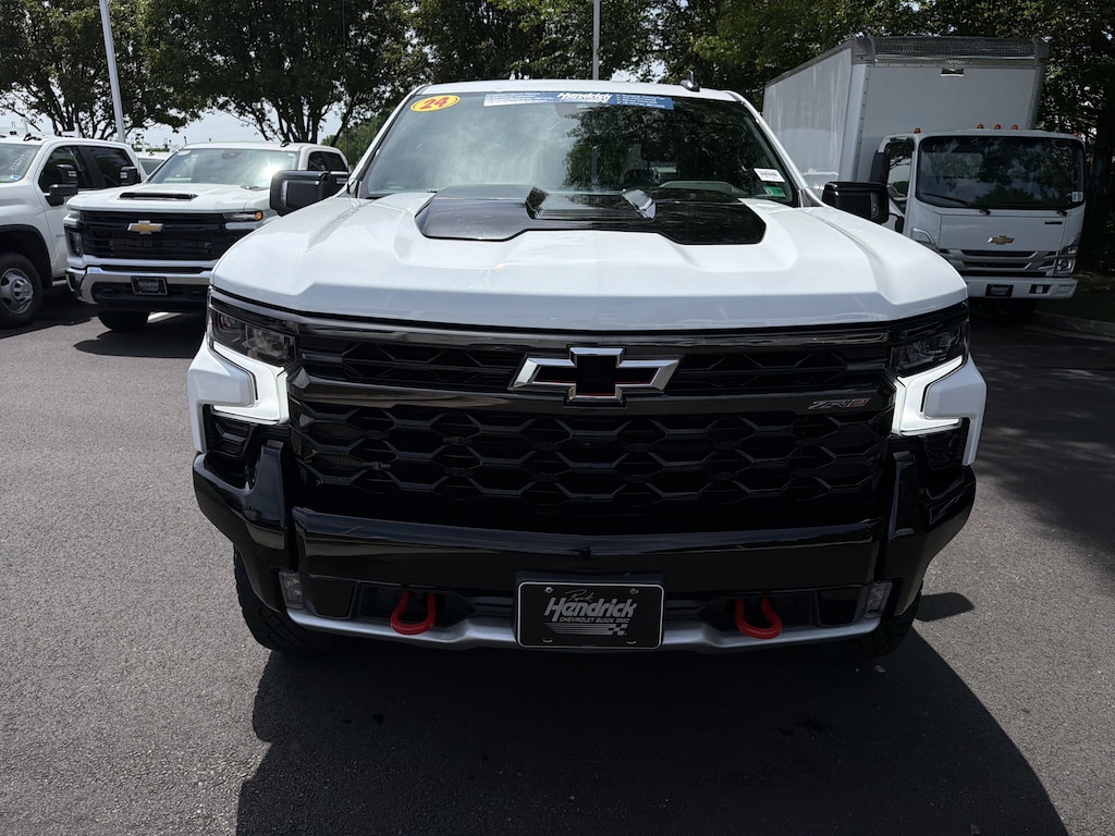 Used 2024 Chevrolet Silverado 1500 ZR2 Pickup
