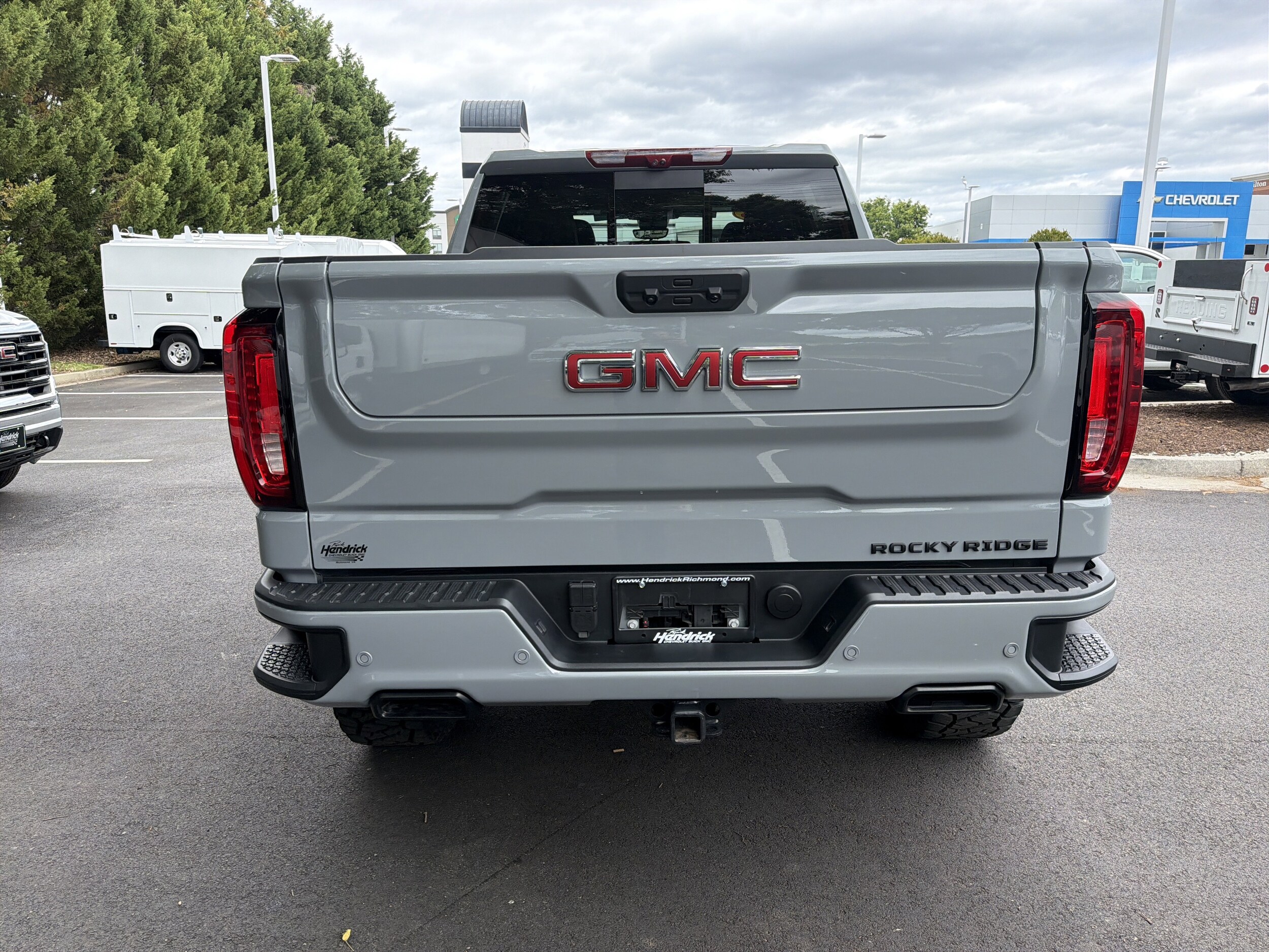 2025 GMC Sierra 1500 AT4 photo 3
