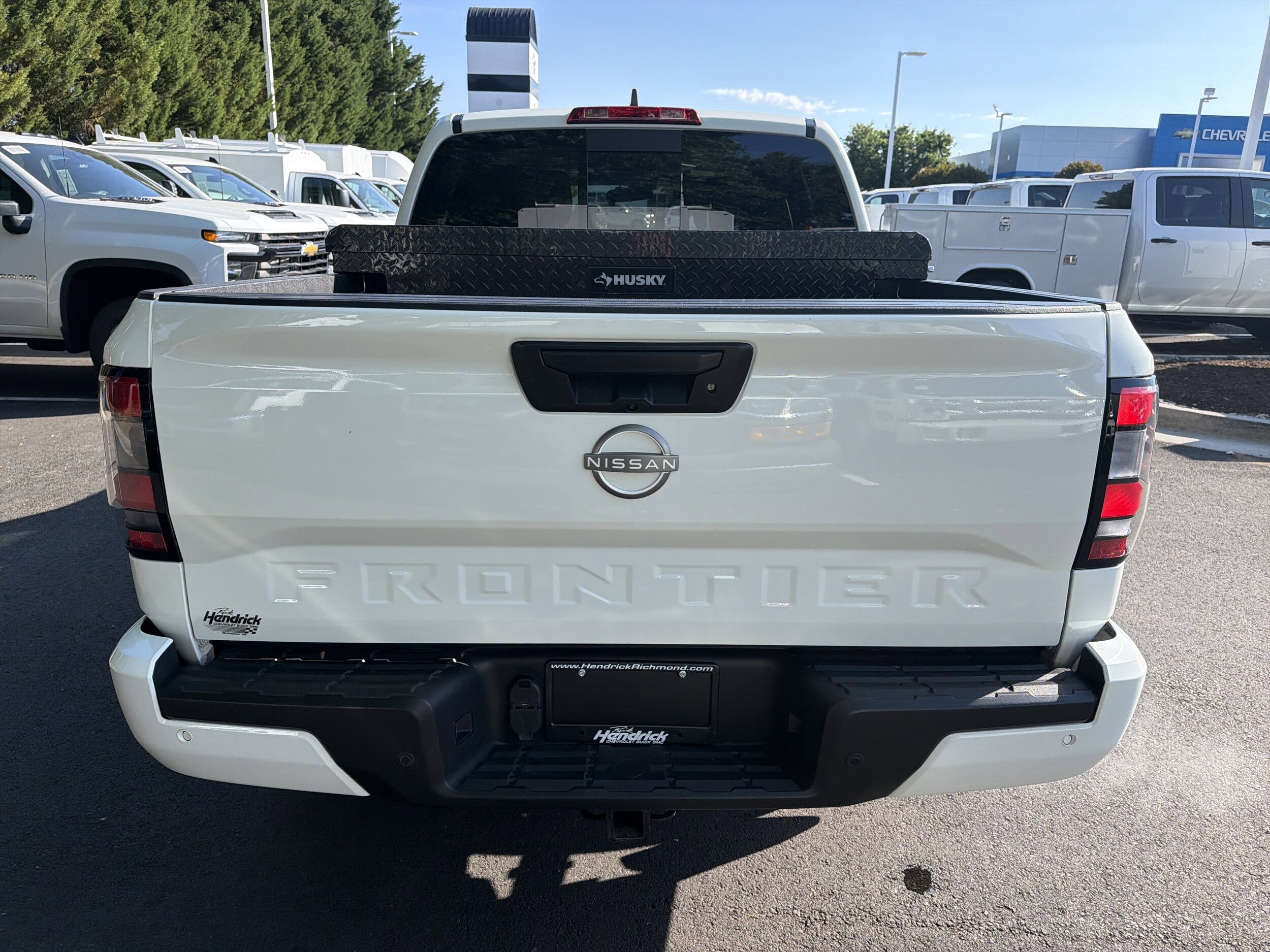 2025 Nissan Frontier SV photo 3
