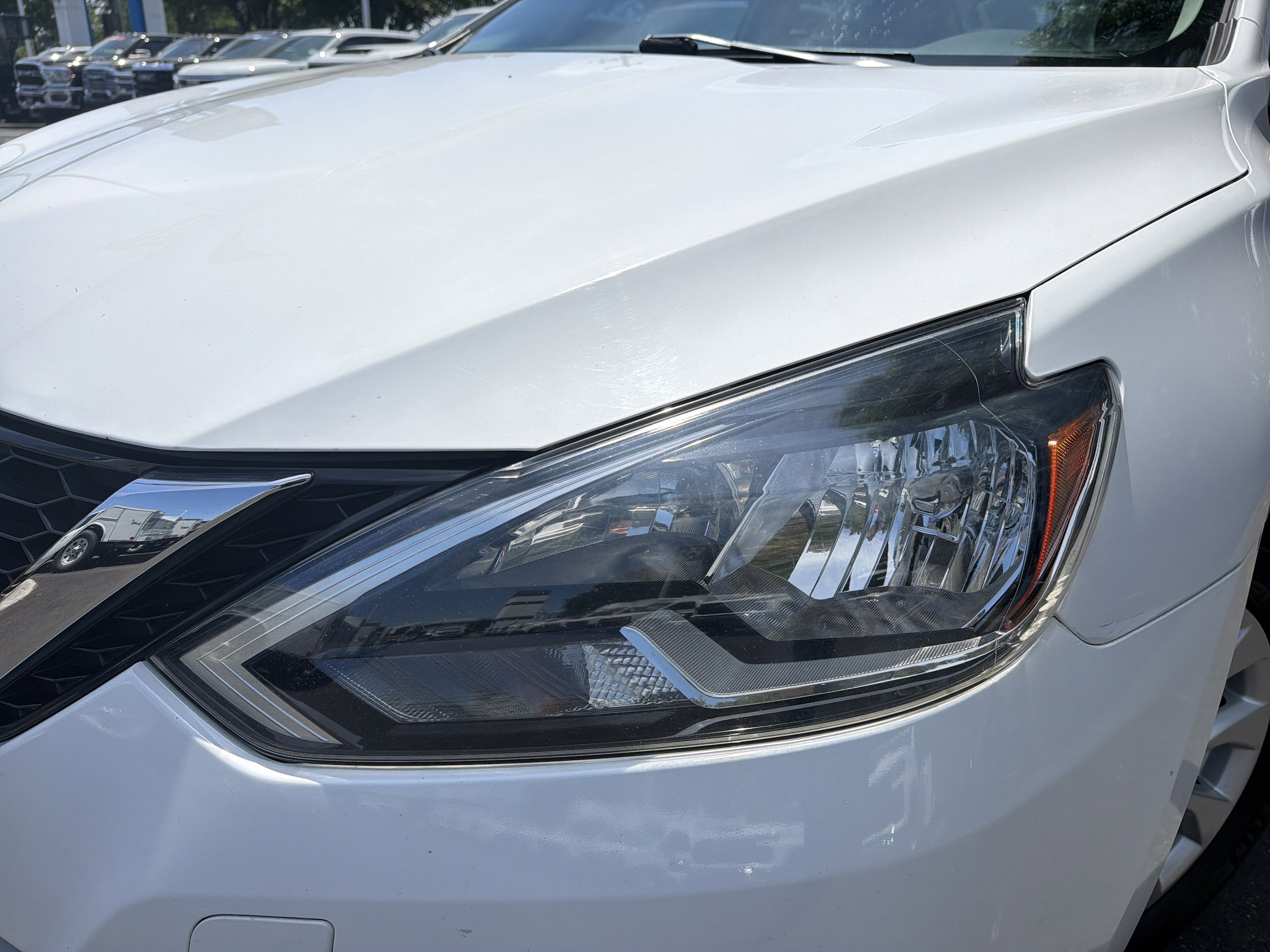 2019 Nissan Sentra SV photo 5