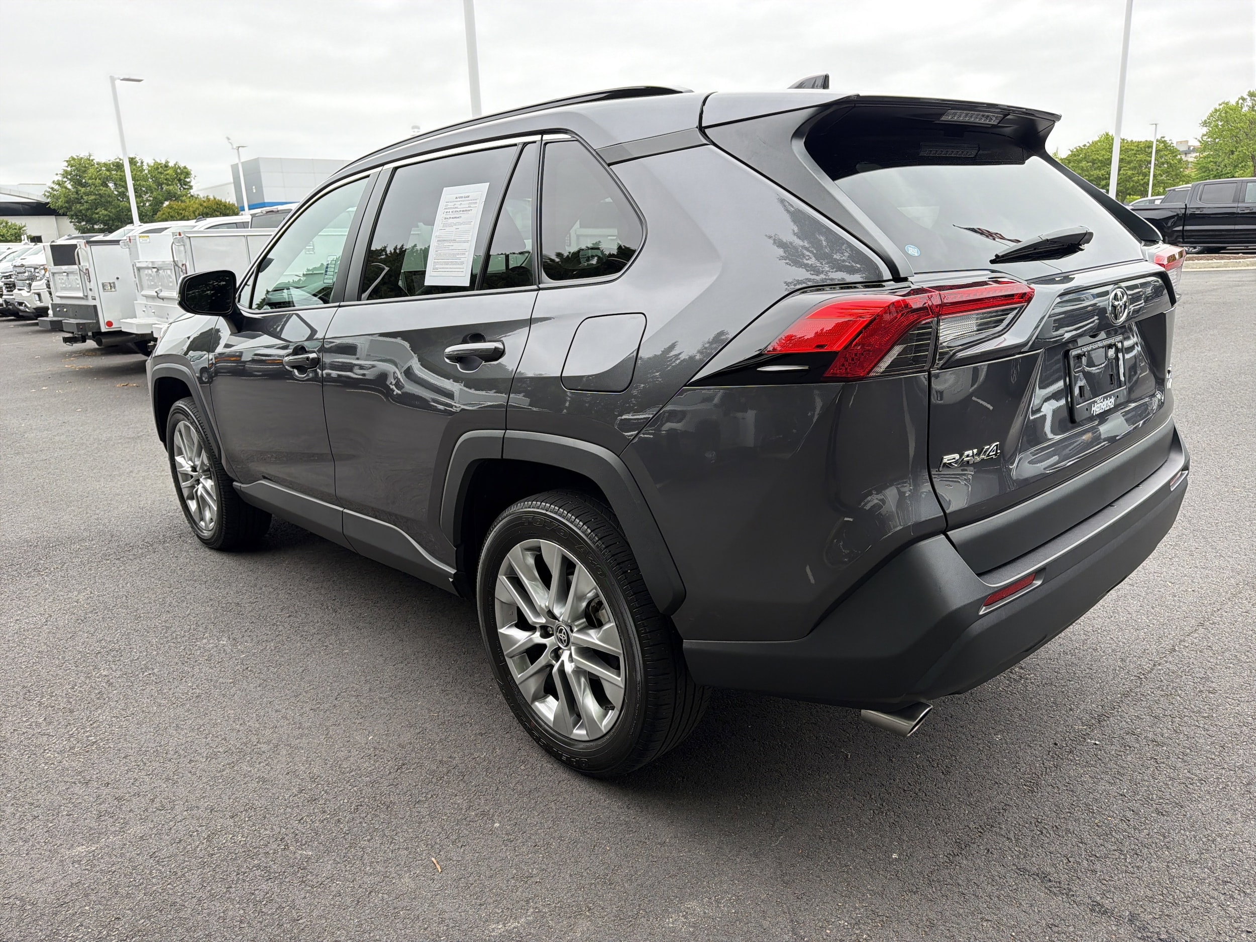 2024 Toyota RAV4 XLE Premium photo 6