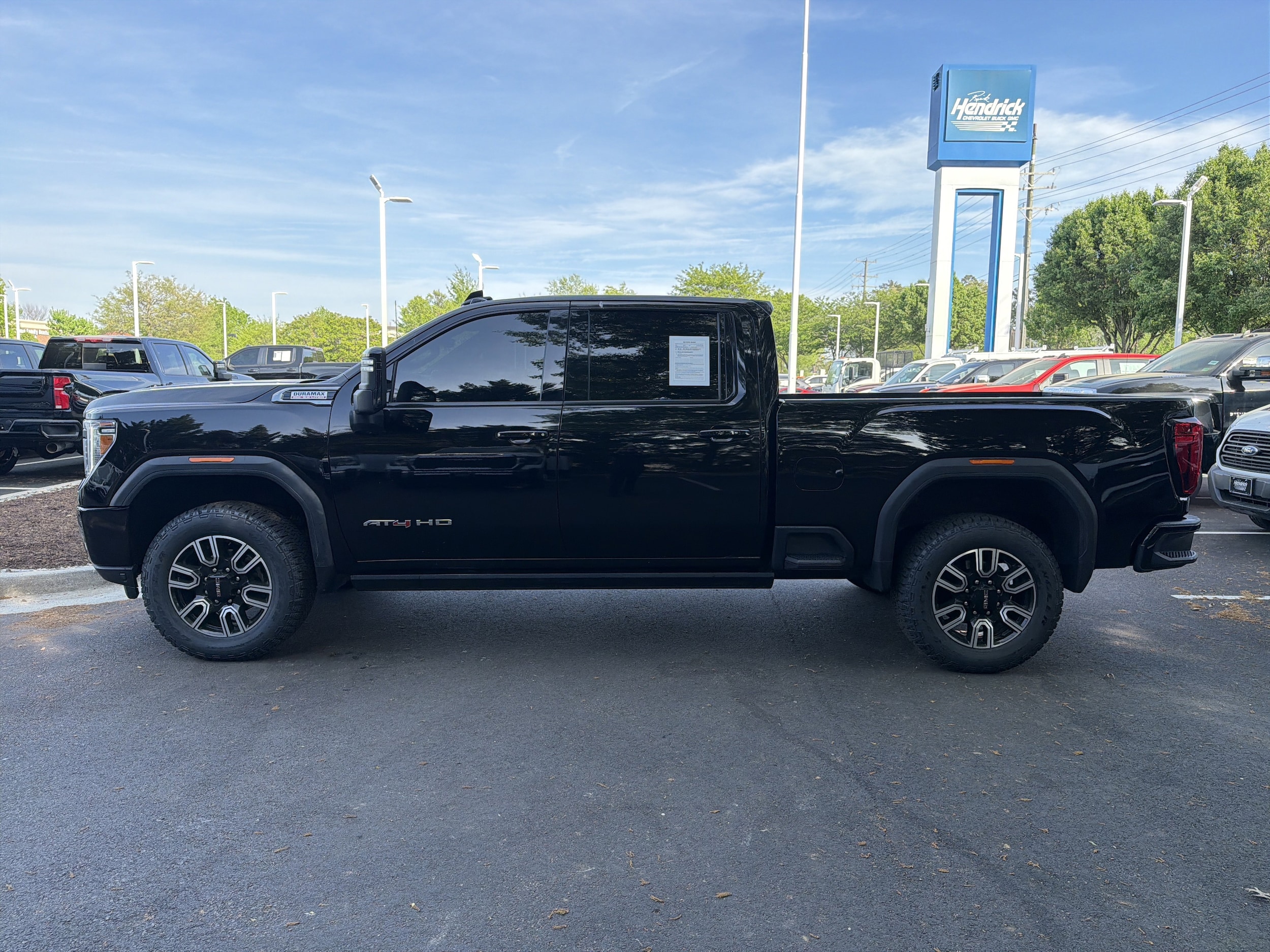 2023 GMC Sierra 2500HD AT4 photo 6