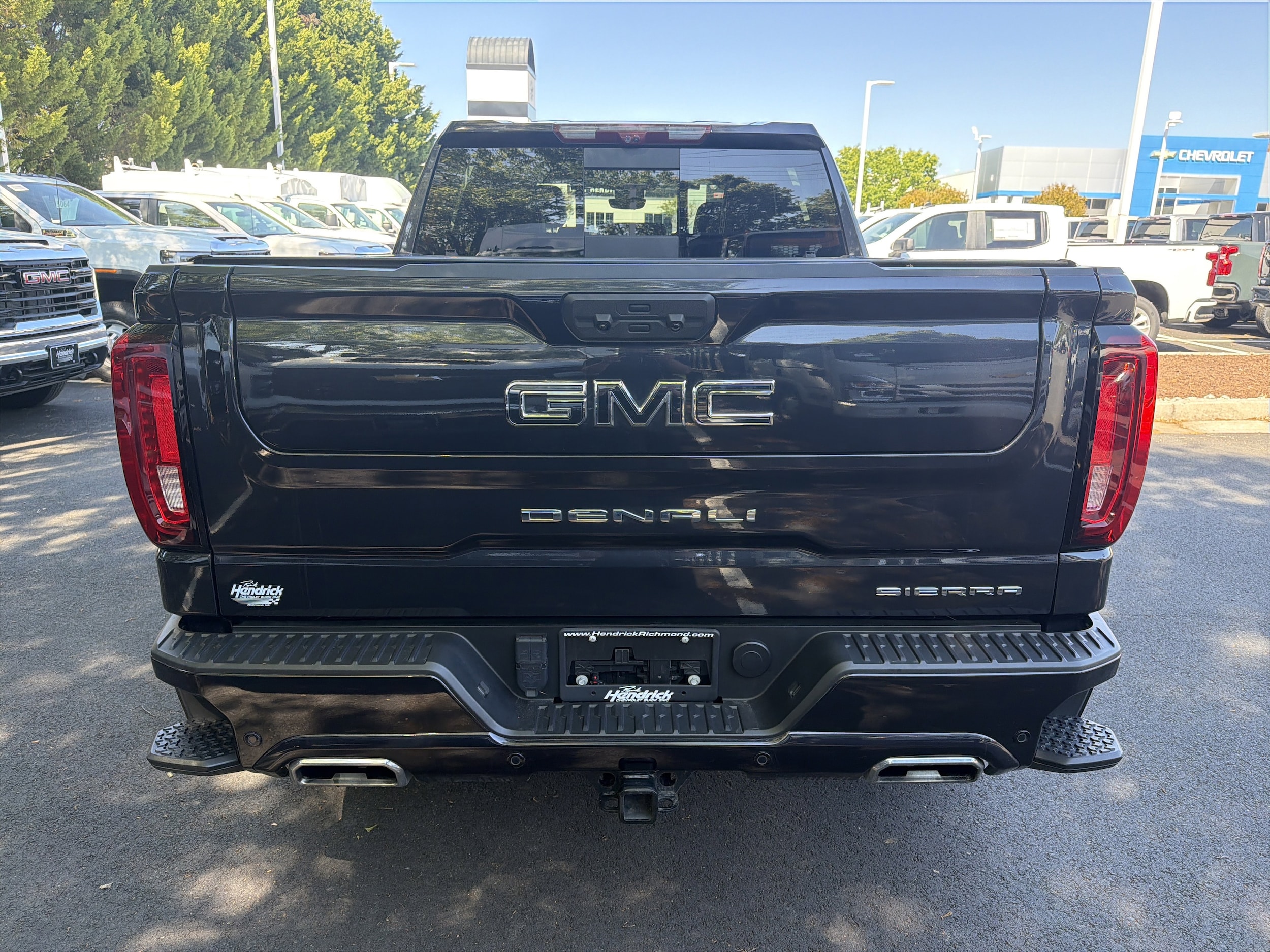 2024 GMC Sierra 1500 Denali Ultimate photo 3