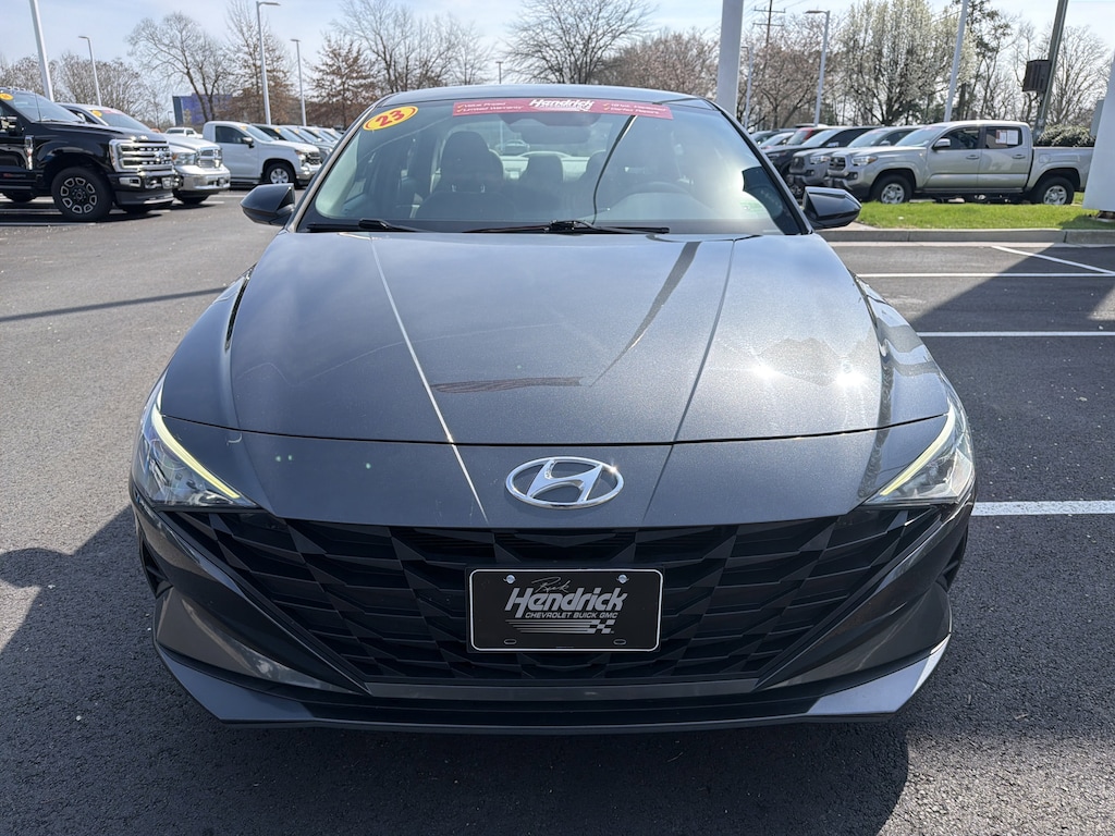 Used 2023 Hyundai Elantra SEL Sedan