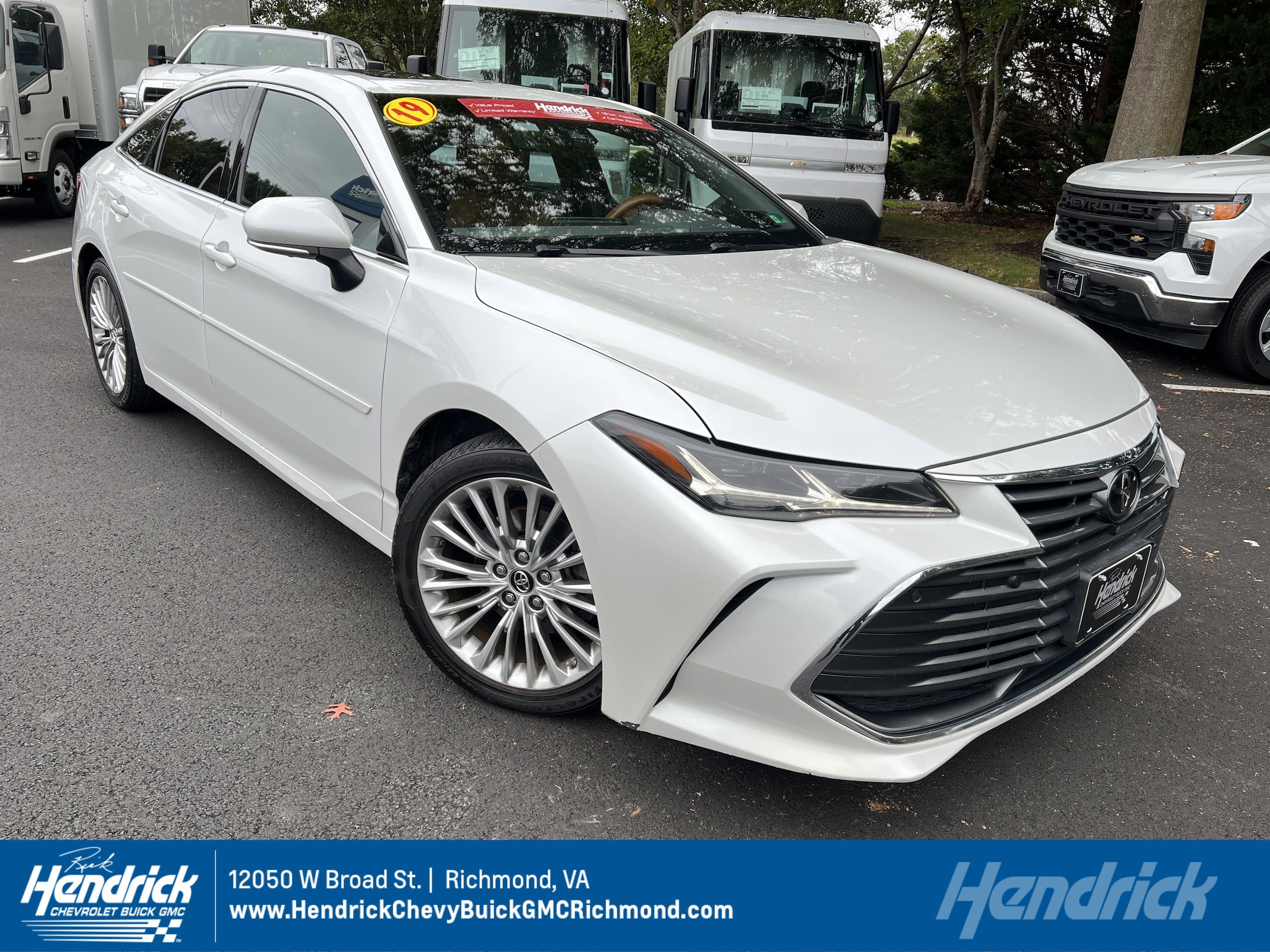 2019 Toyota Avalon Sedan 
