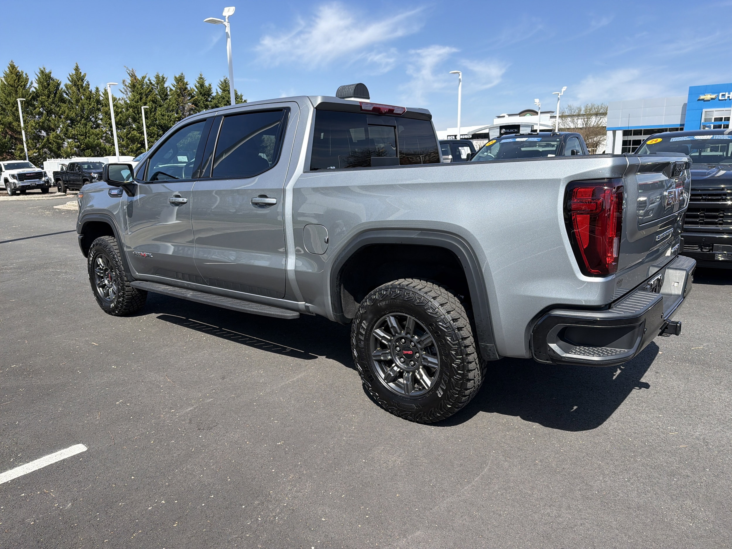 2024 GMC Sierra 1500 AT4X photo 6