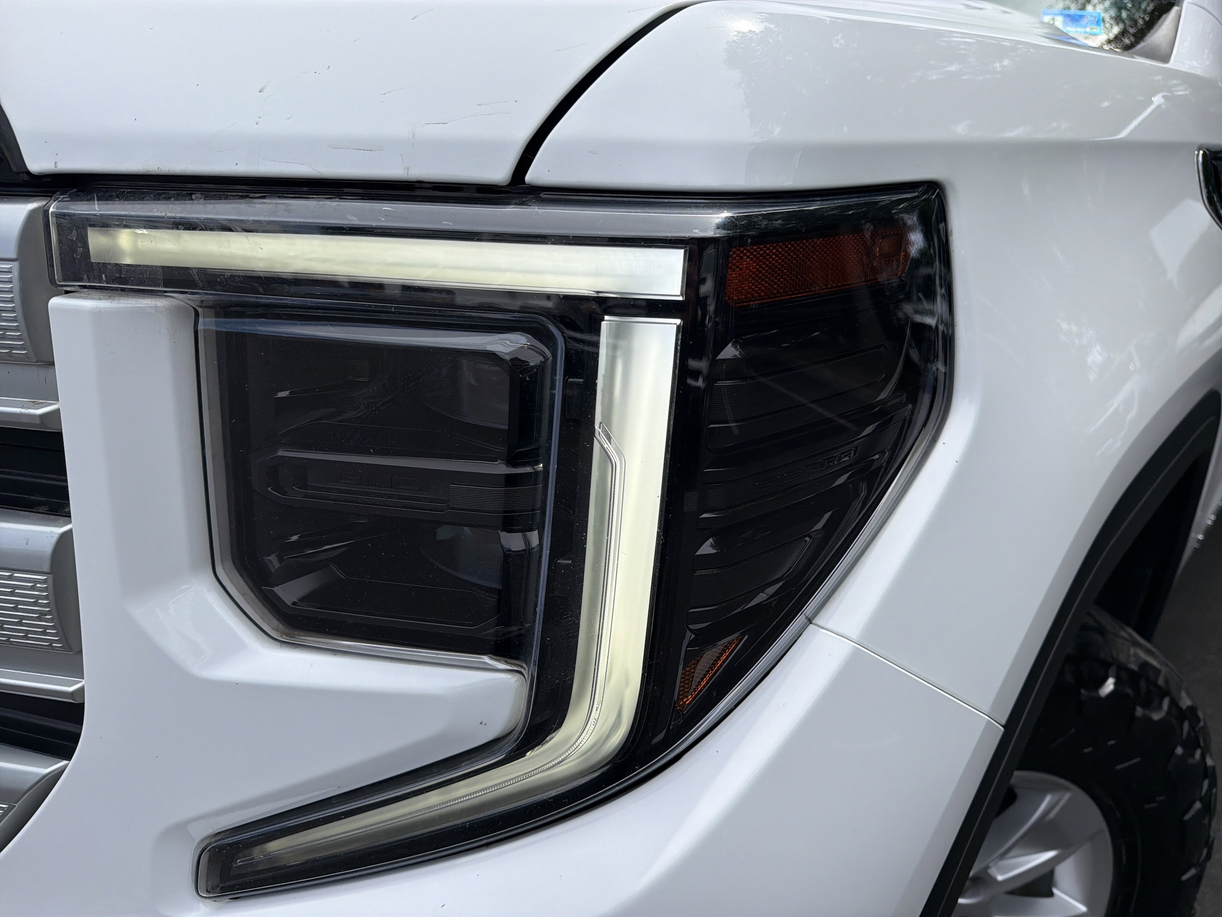 2022 GMC Sierra 1500 SLE photo 5