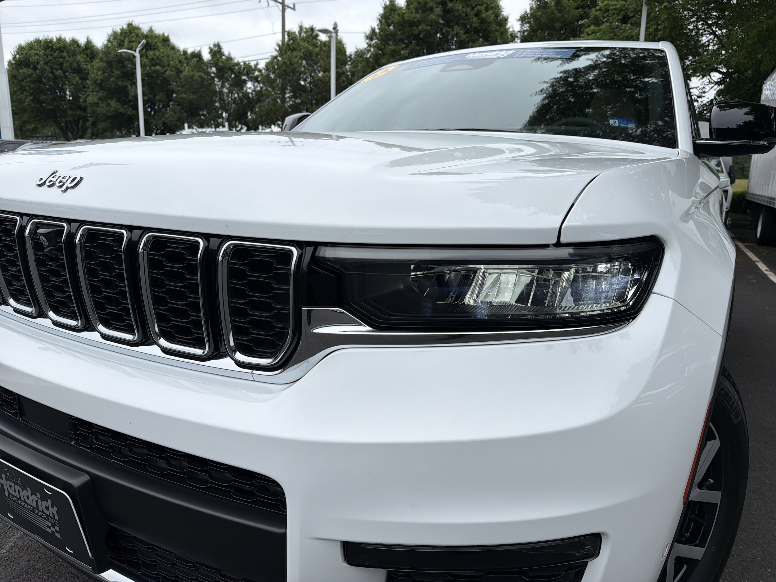 2024 Jeep Grand Cherokee L Limited photo 4