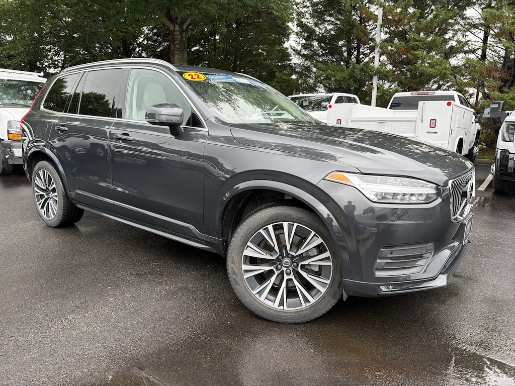 Used 2022 Volvo XC90 Momentum SUV