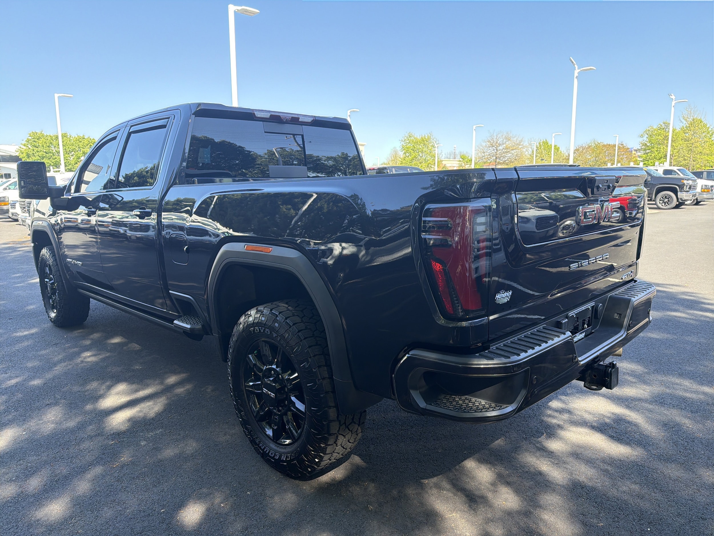 2024 GMC Sierra 2500HD AT4 photo 6