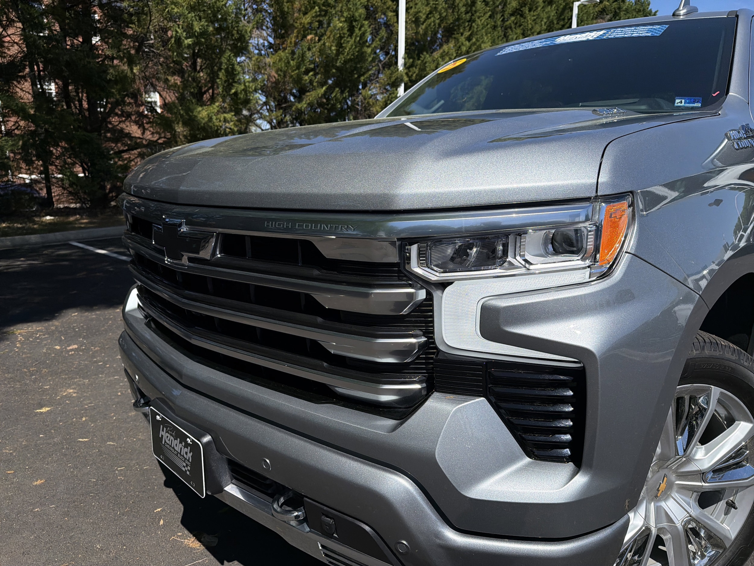 2025 Chevrolet Silverado 1500 High Country photo 4