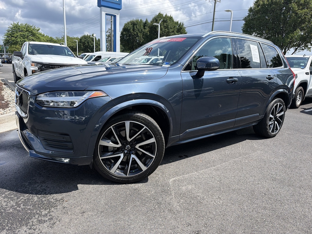 Used 2020 Volvo XC90 Momentum SUV