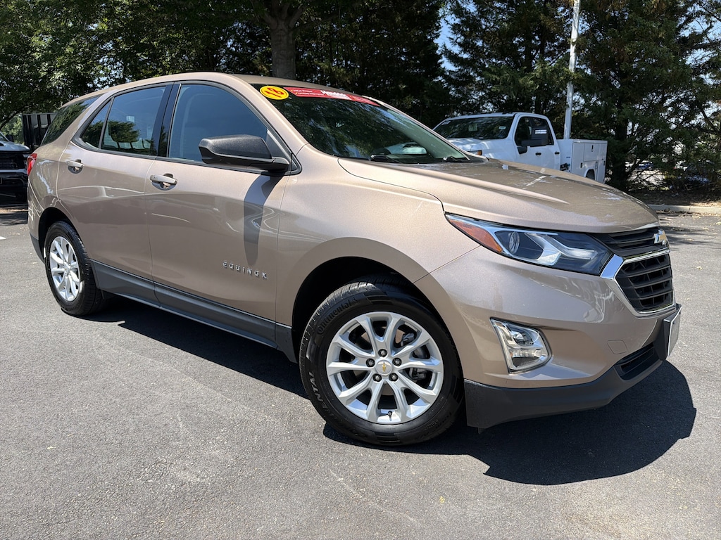 Used 2018 Chevrolet Equinox LS SUV