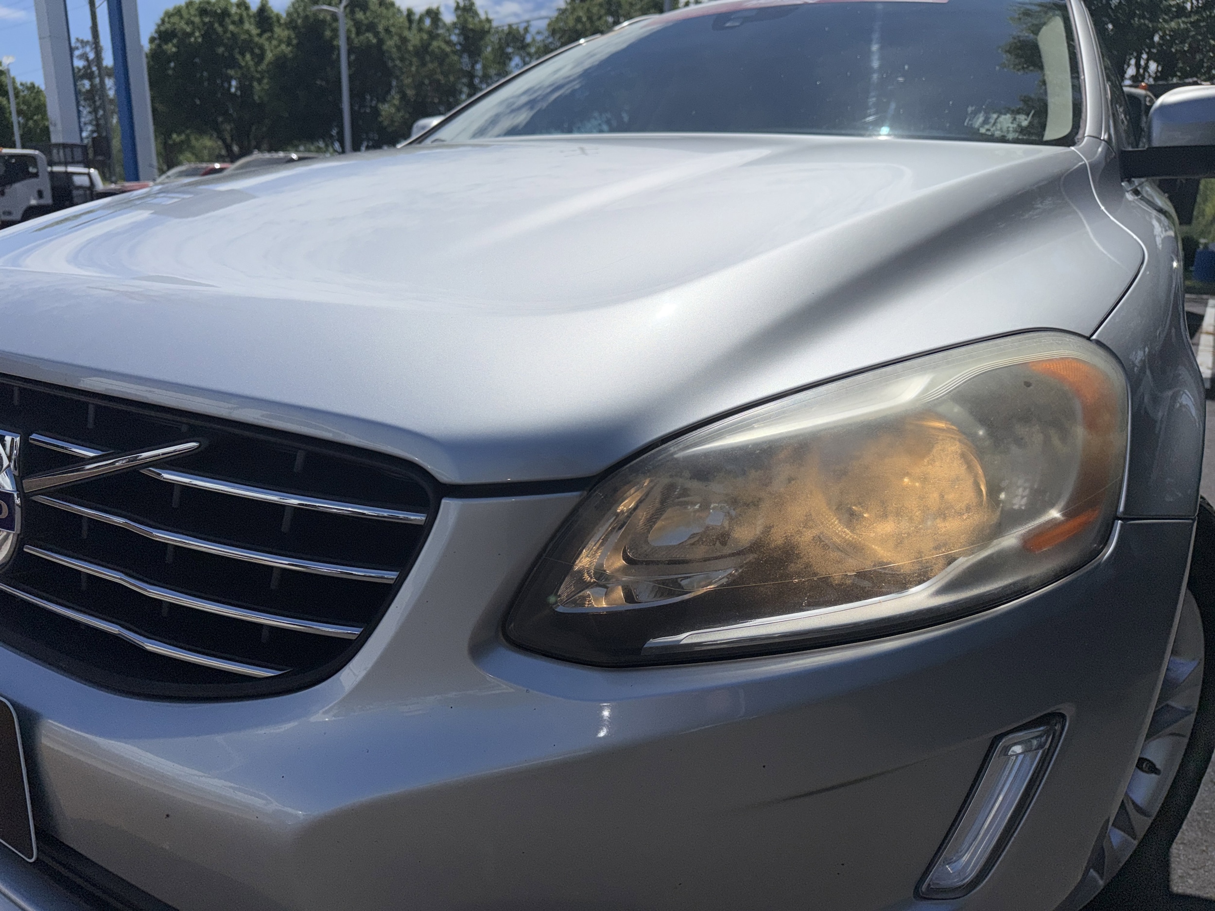 2015 Volvo XC60 T6 Premier Plus photo 5