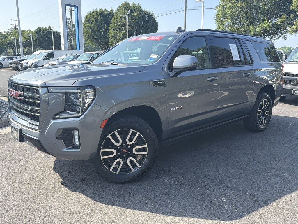 Used 2022 GMC Yukon XL AT4 SUV