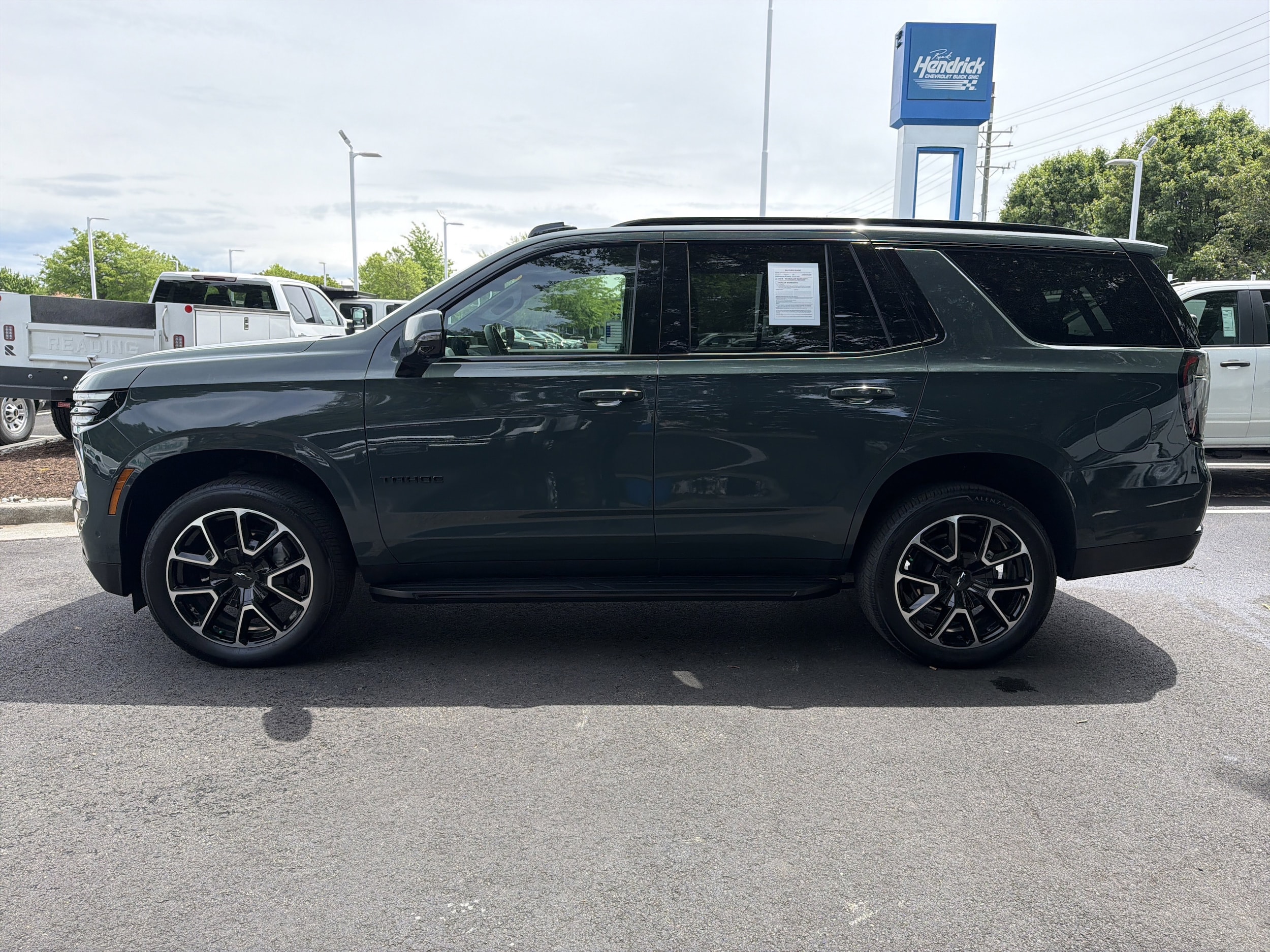 2025 Chevrolet Tahoe RST photo 5