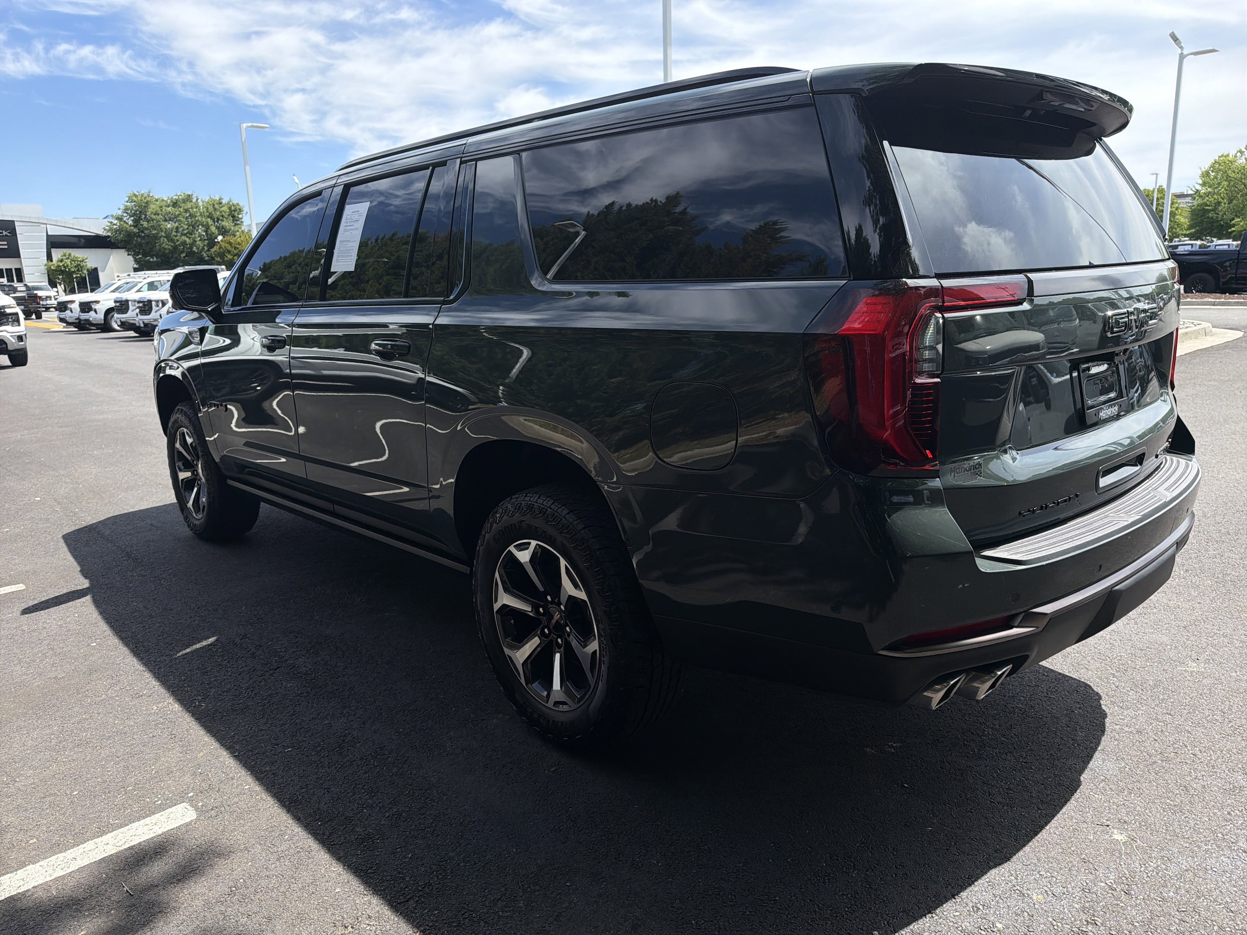 2026 GMC Yukon XL AT4 Ultimate photo 6