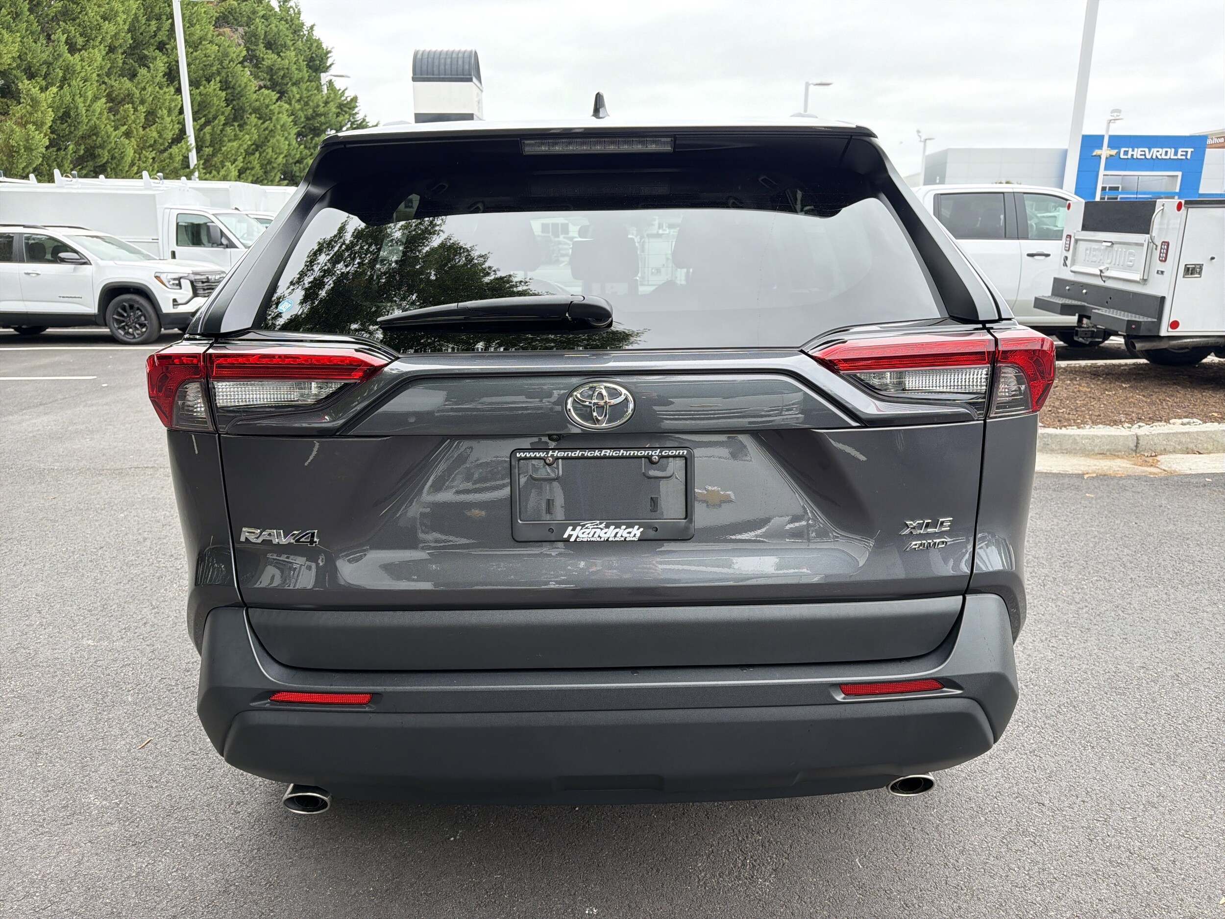 2024 Toyota RAV4 XLE Premium photo 3
