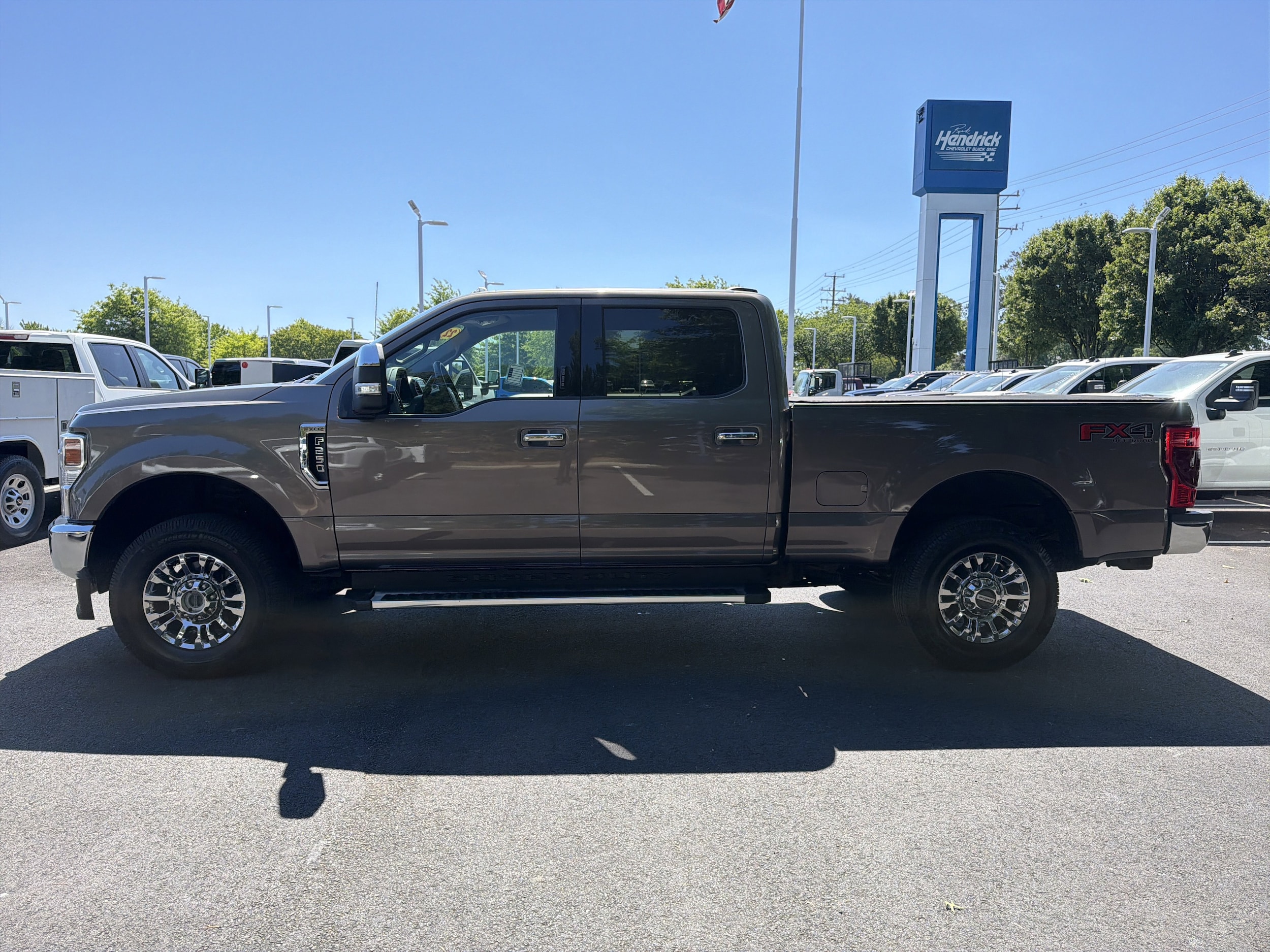 2022 Ford Super Duty F-250 SRW XLT photo 5