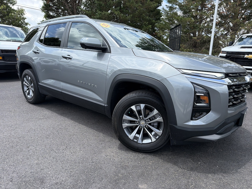 Used 2025 Chevrolet Equinox FWD LT SUV