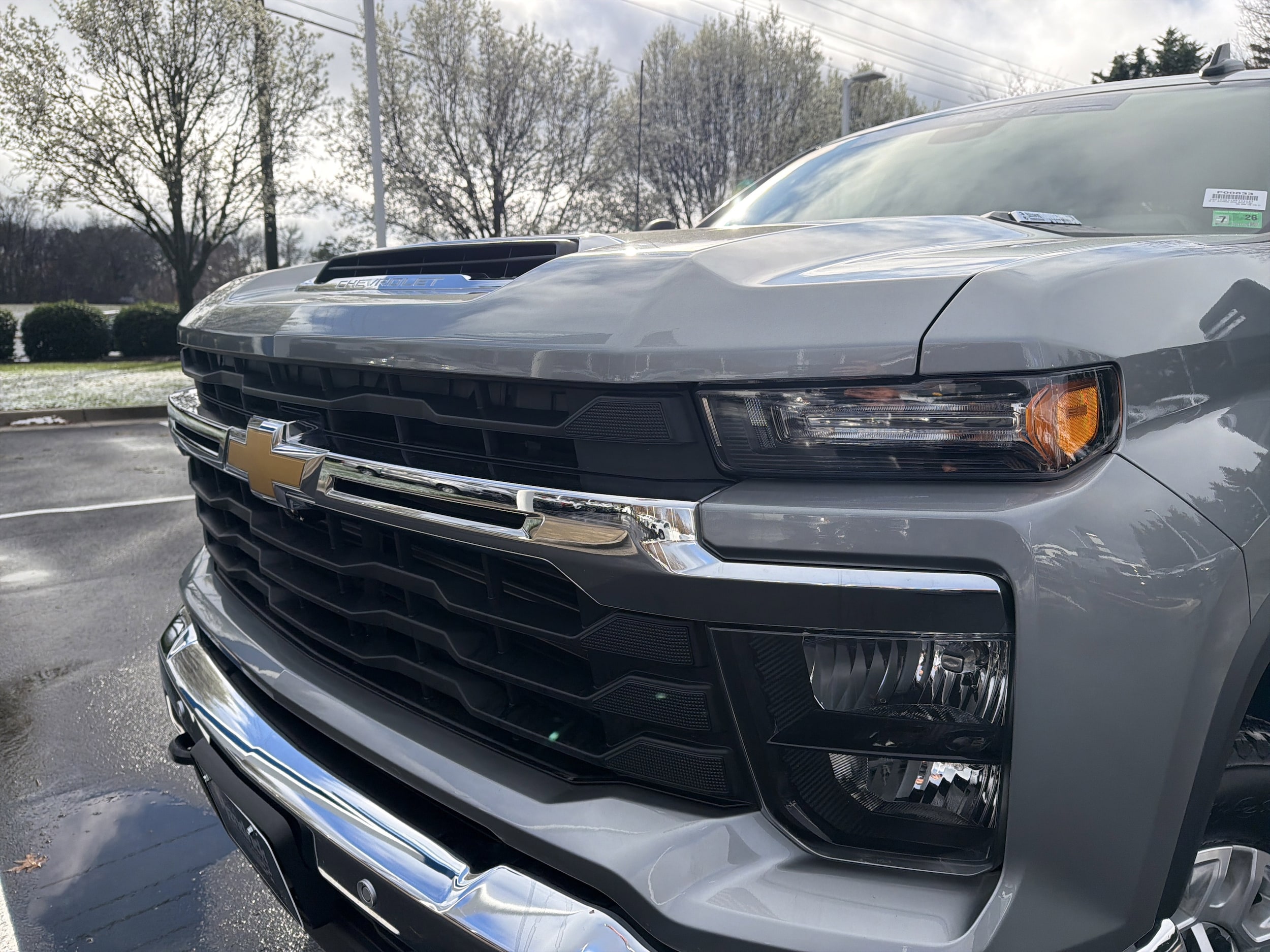 2025 Chevrolet Silverado 2500HD LT photo 4