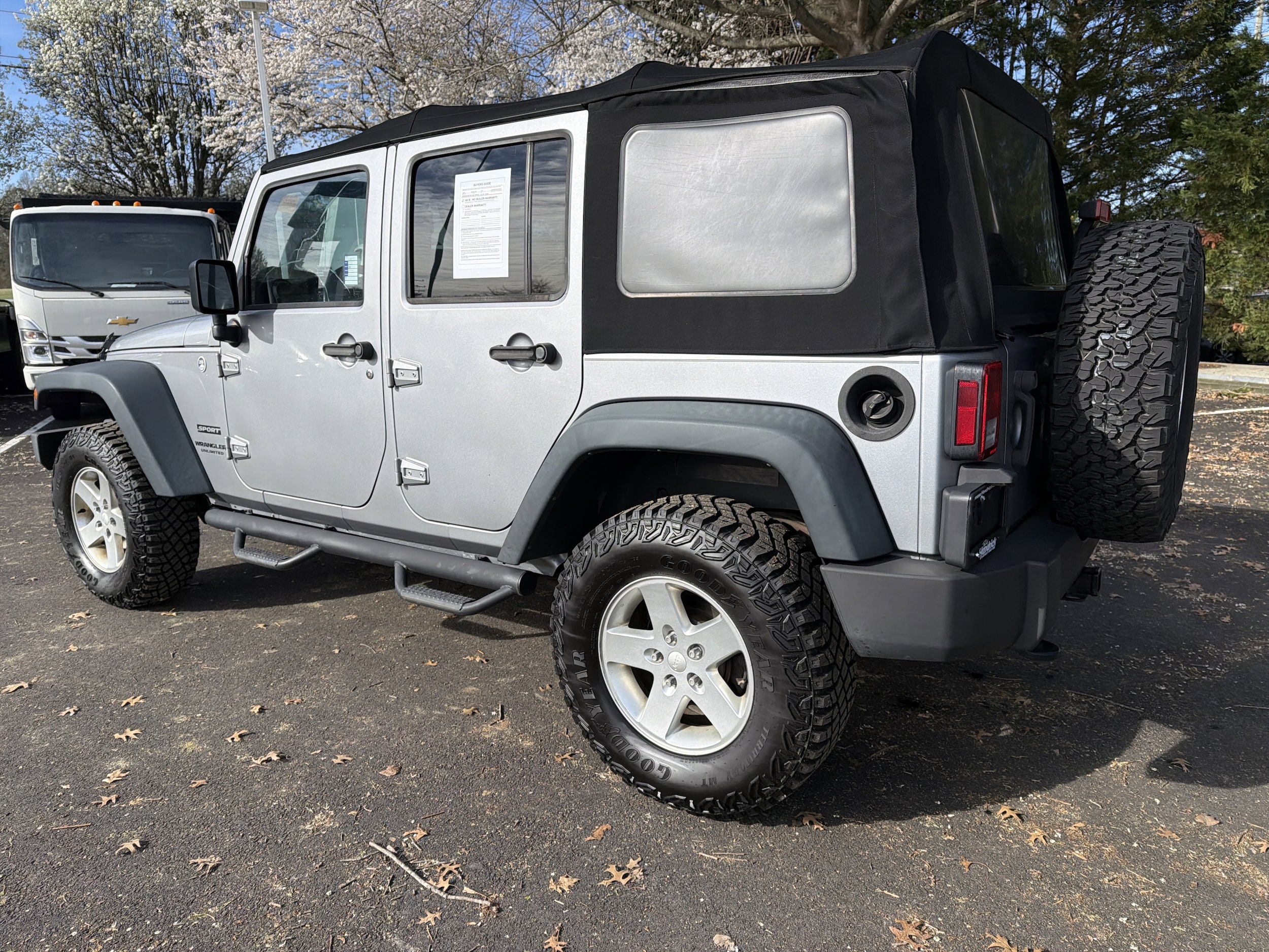 2015 Jeep Wrangler Unlimited Sport photo 3