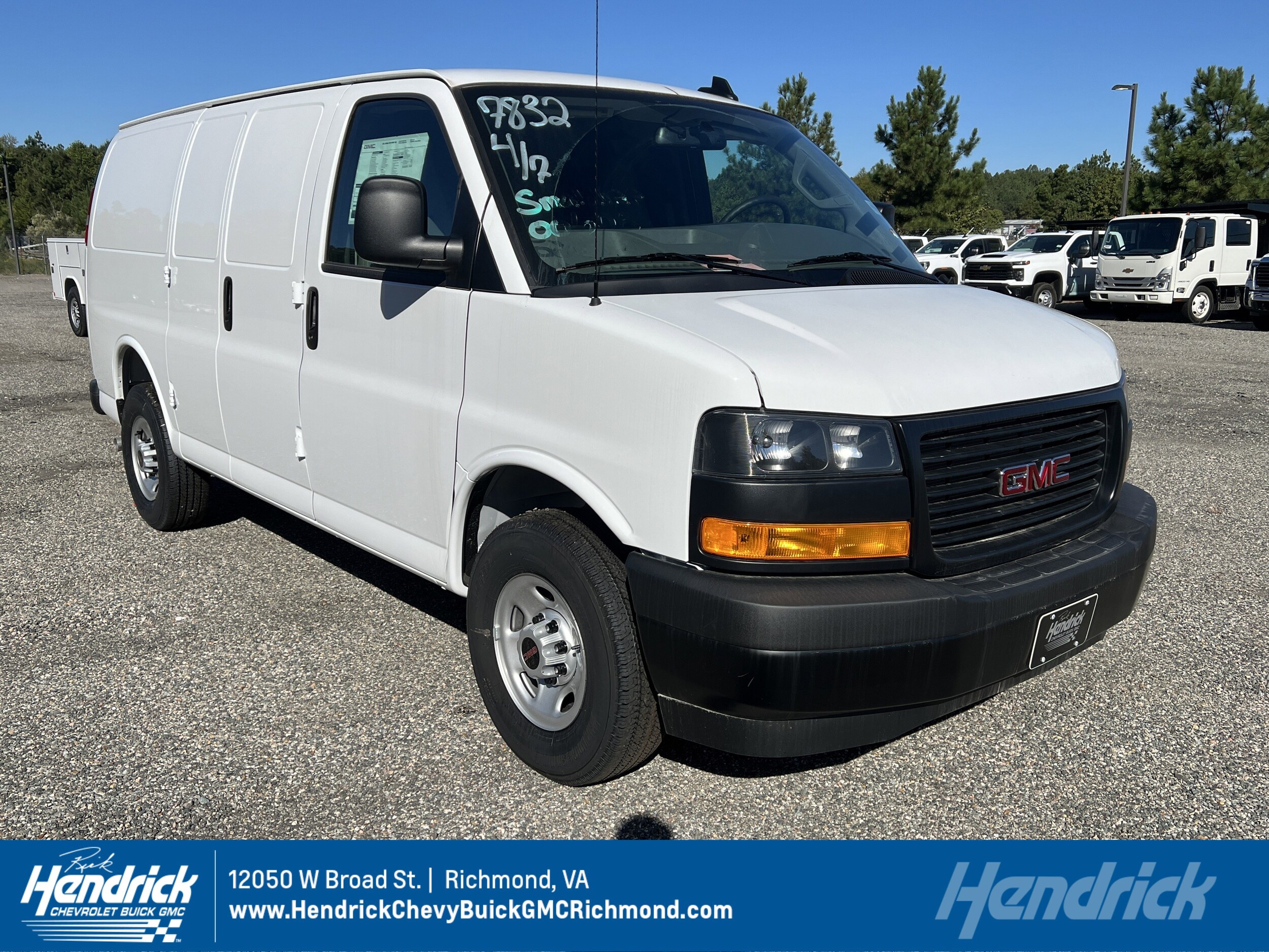 2025 GMC Savana Cargo Work Van's photo