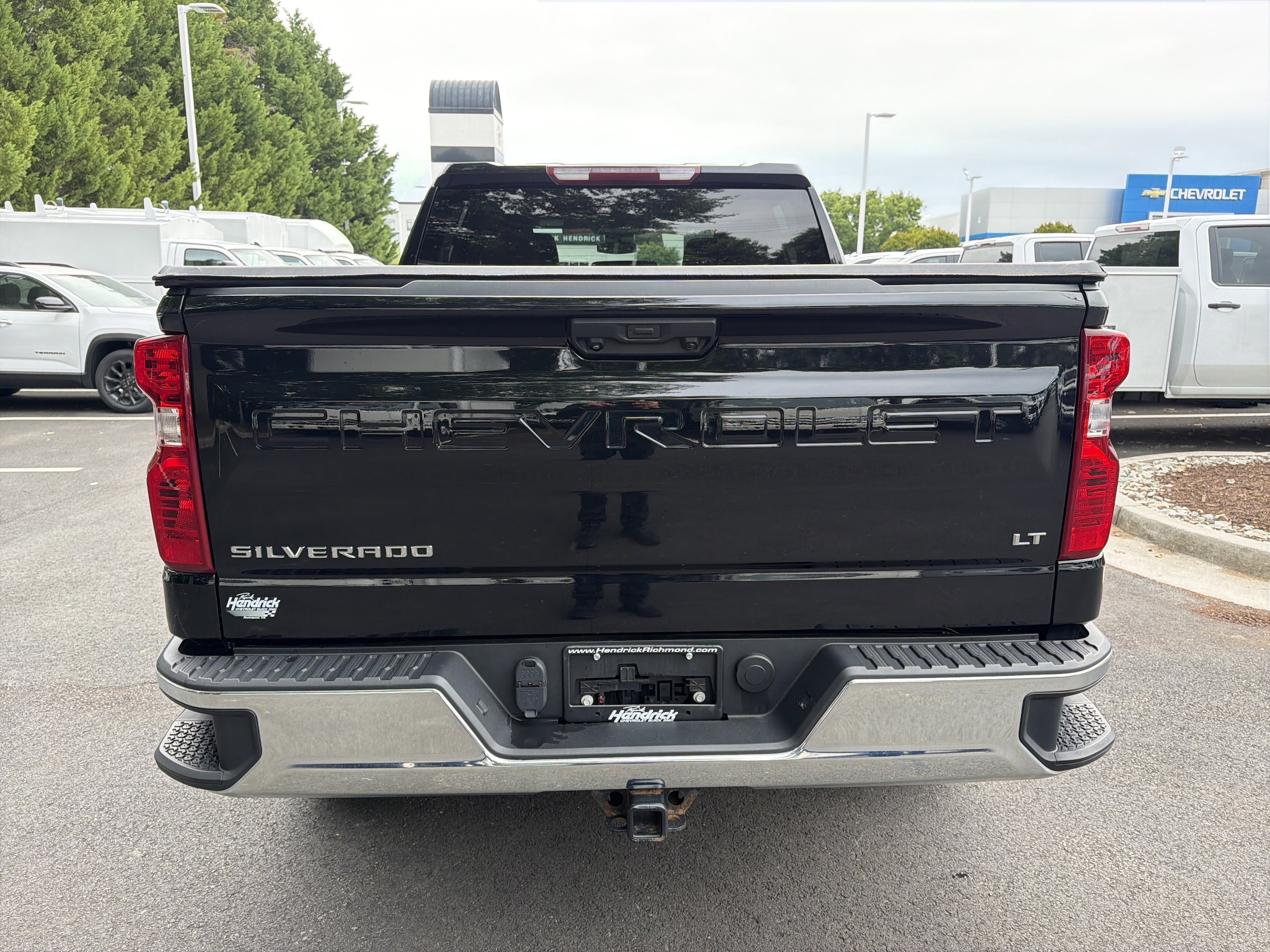 2023 Chevrolet Silverado 1500 LT photo 3
