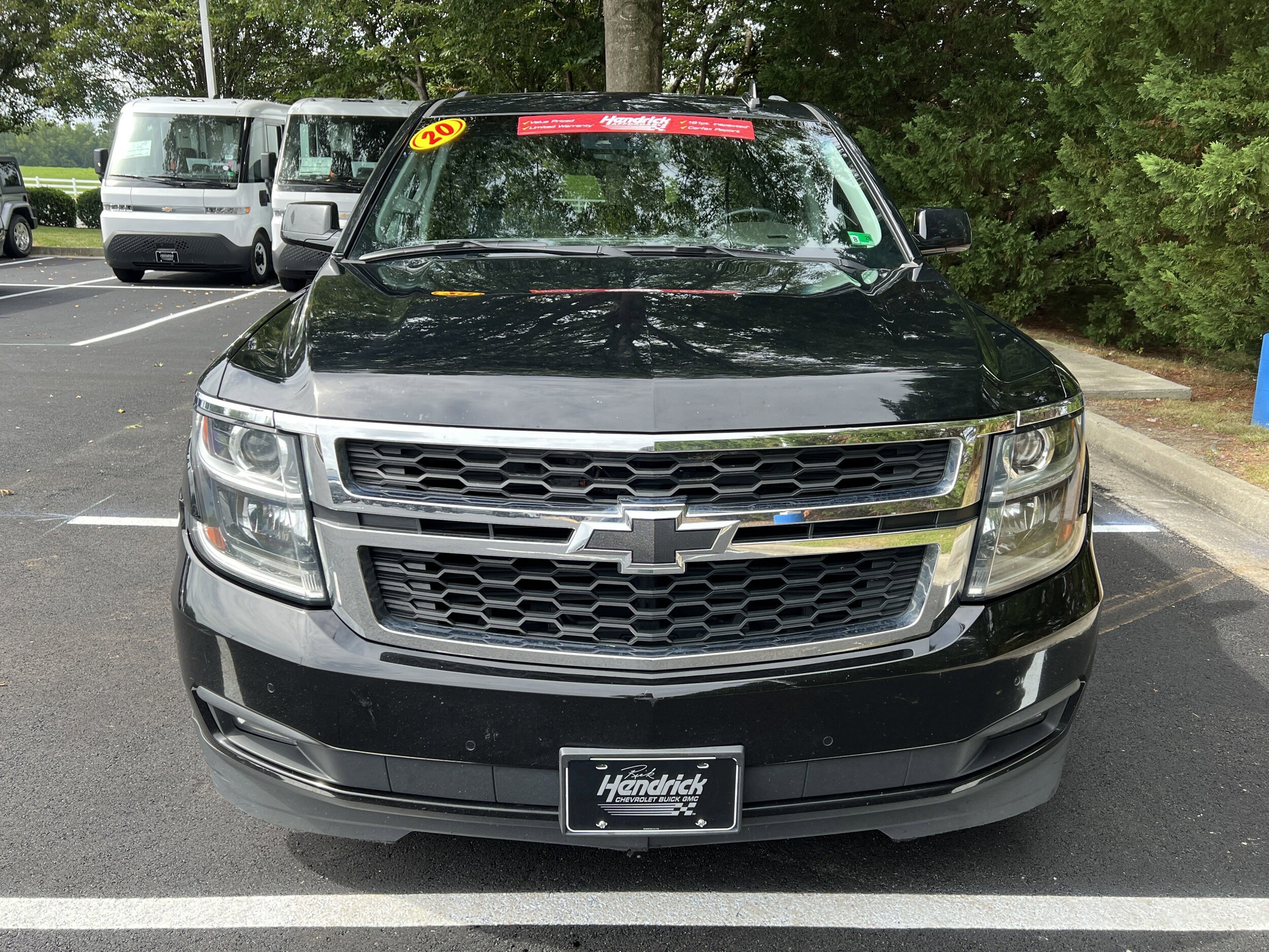 2020 Chevrolet Tahoe LT photo 2