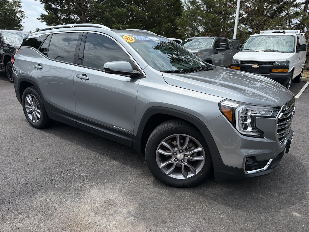 Used 2023 GMC Terrain SLT SUV