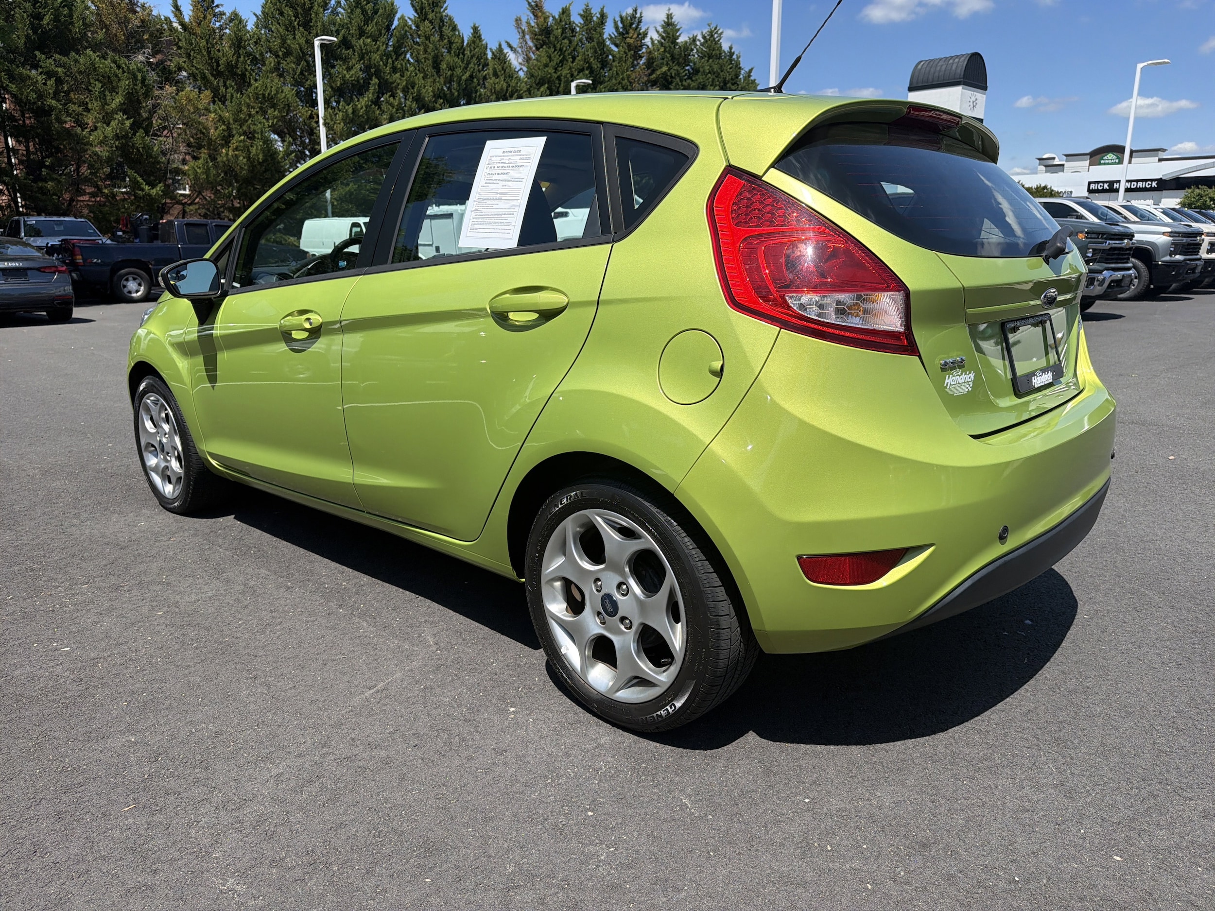 2011 Ford Fiesta SES photo 3