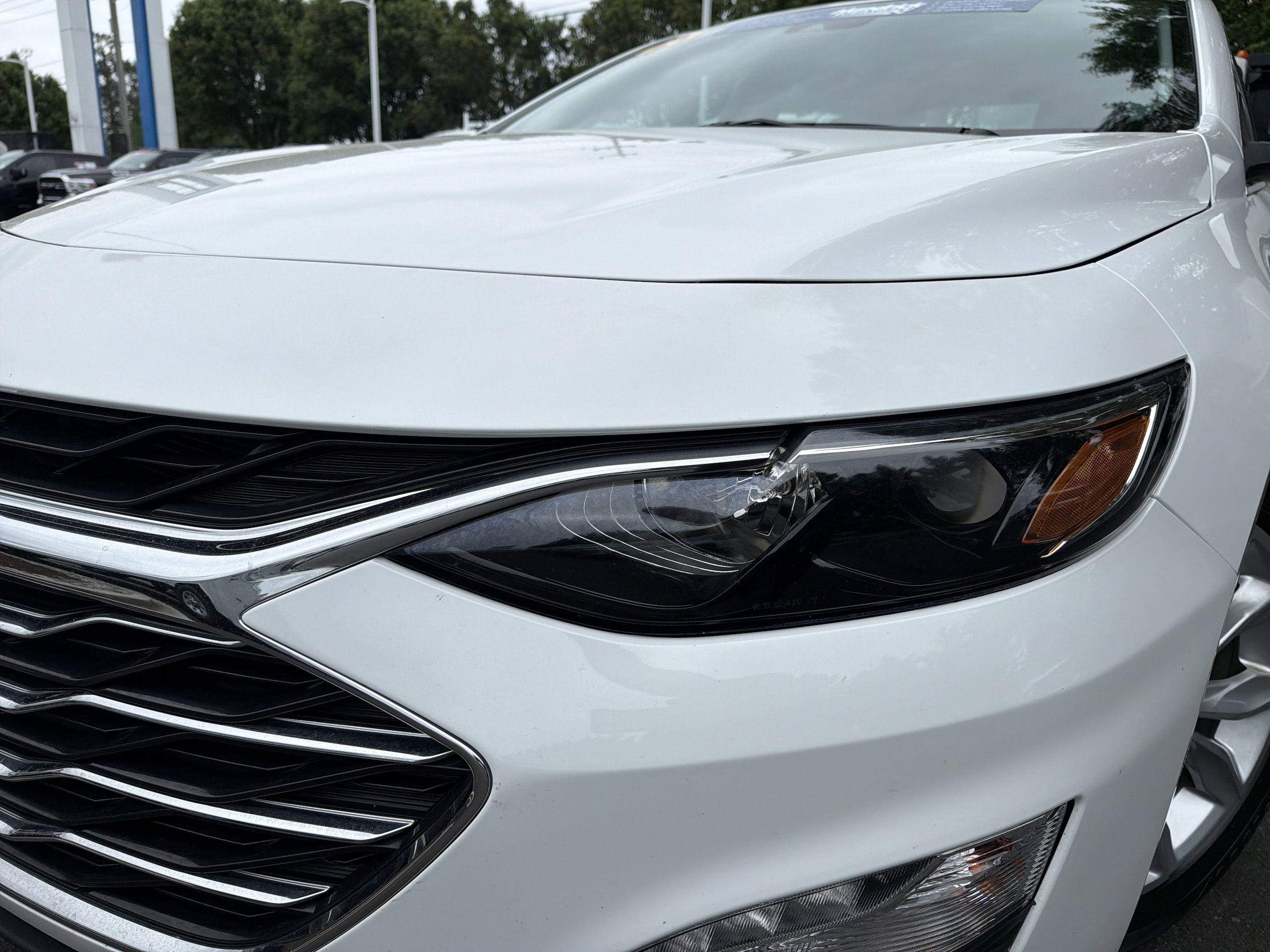 2024 Chevrolet Malibu LT photo 4