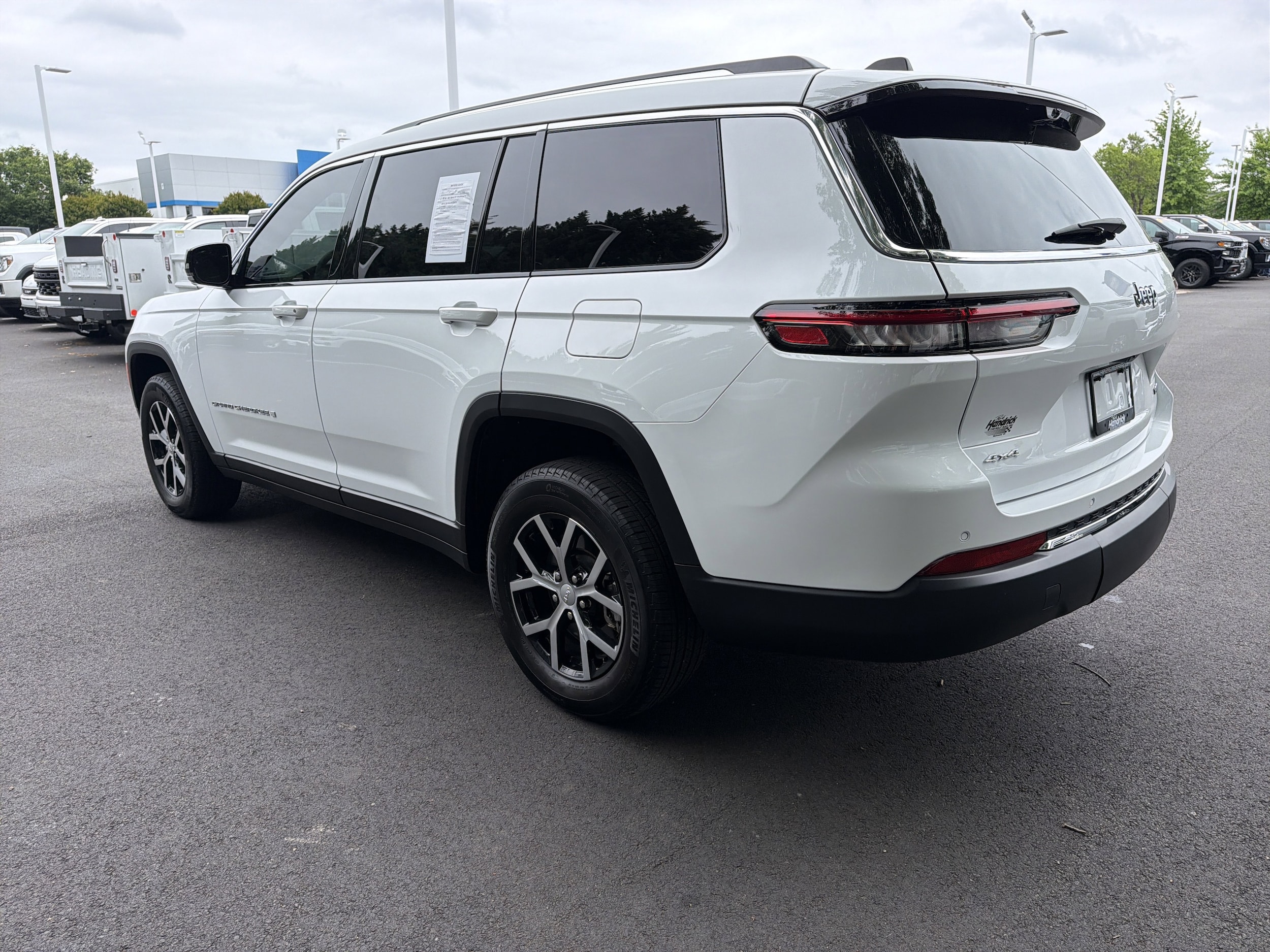 2024 Jeep Grand Cherokee L Limited photo 6