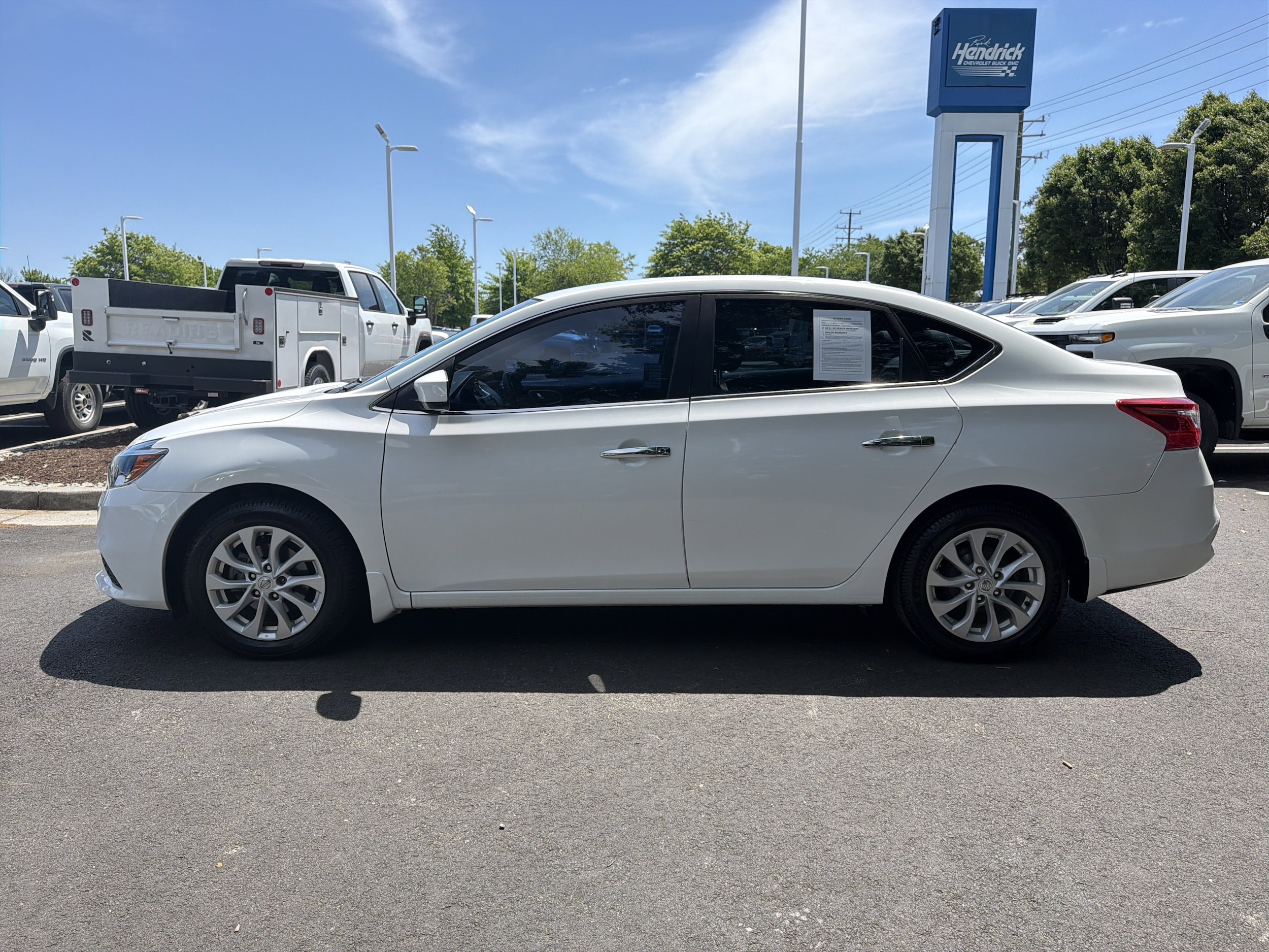 2019 Nissan Sentra SV photo 6
