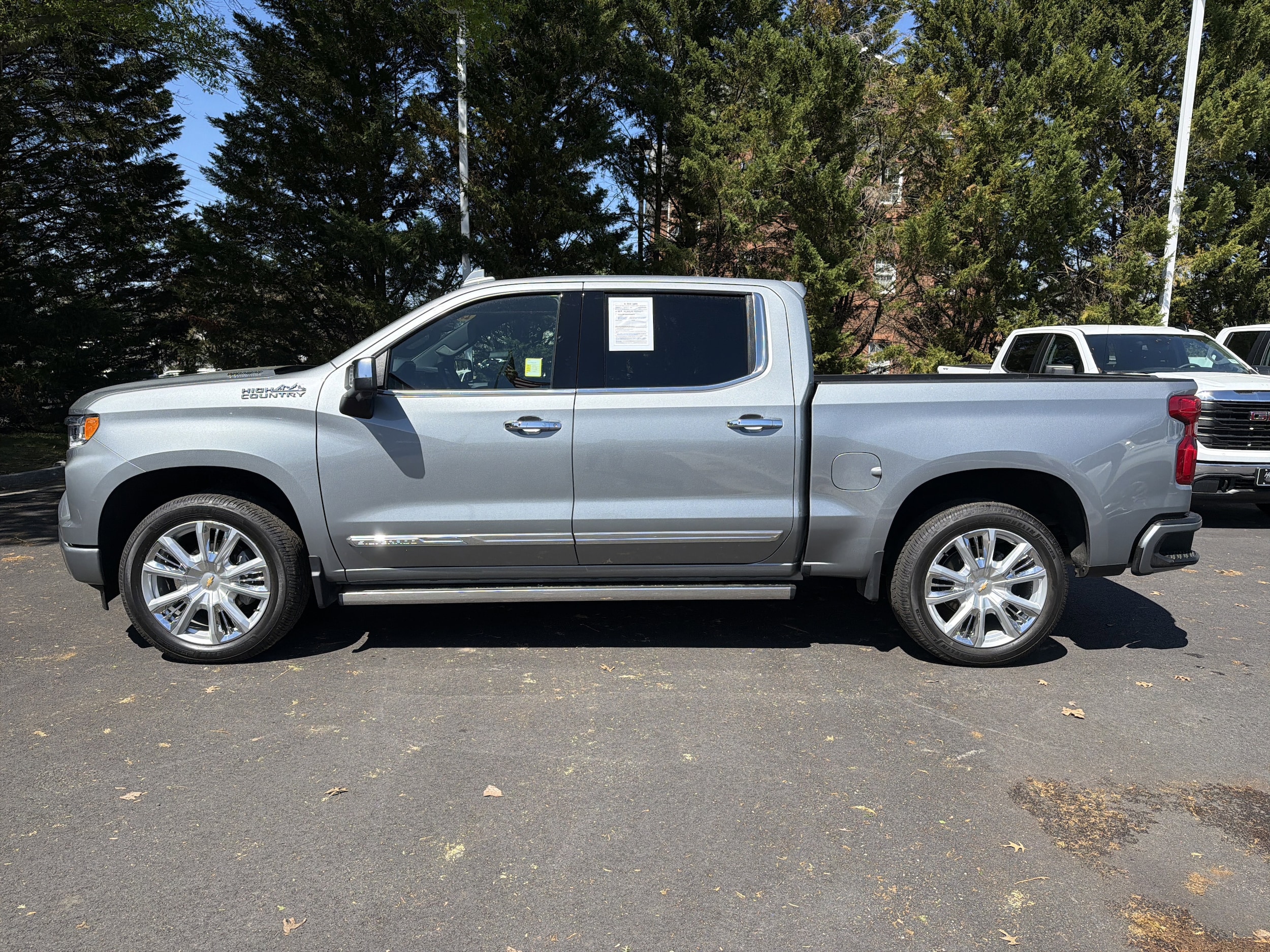 2025 Chevrolet Silverado 1500 High Country photo 5