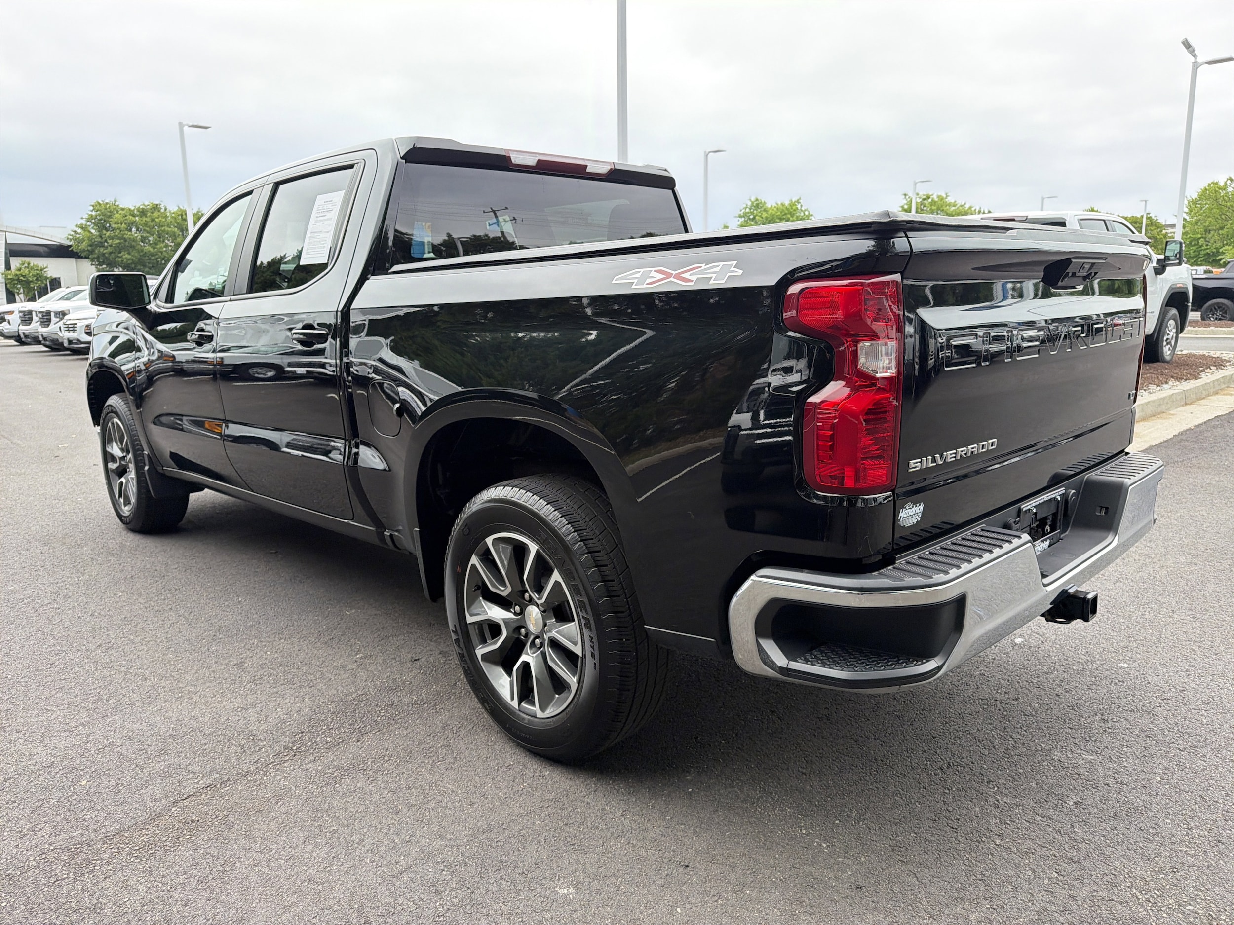 2023 Chevrolet Silverado 1500 LT photo 6