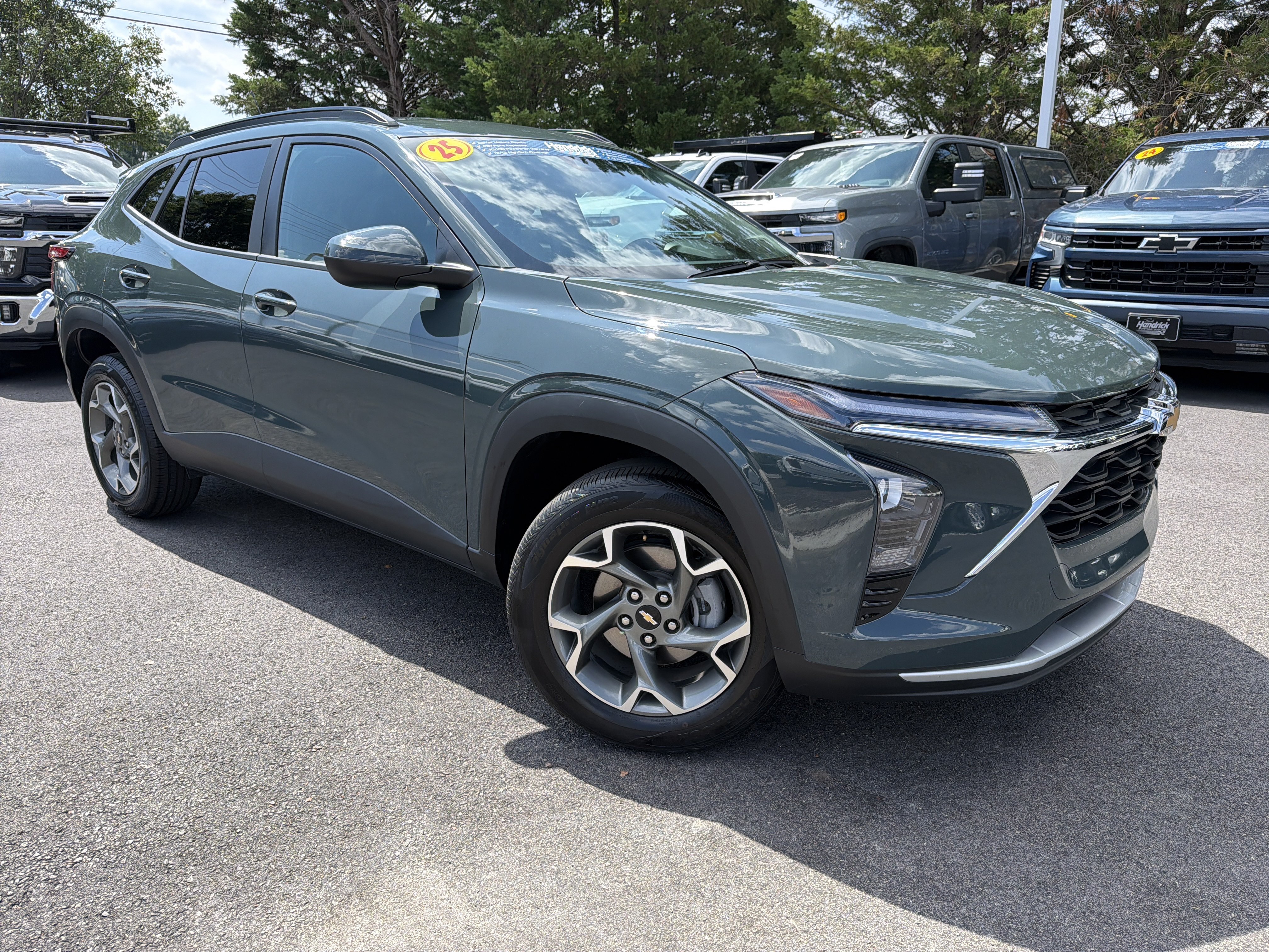 2025 Chevrolet Trax LT SUV