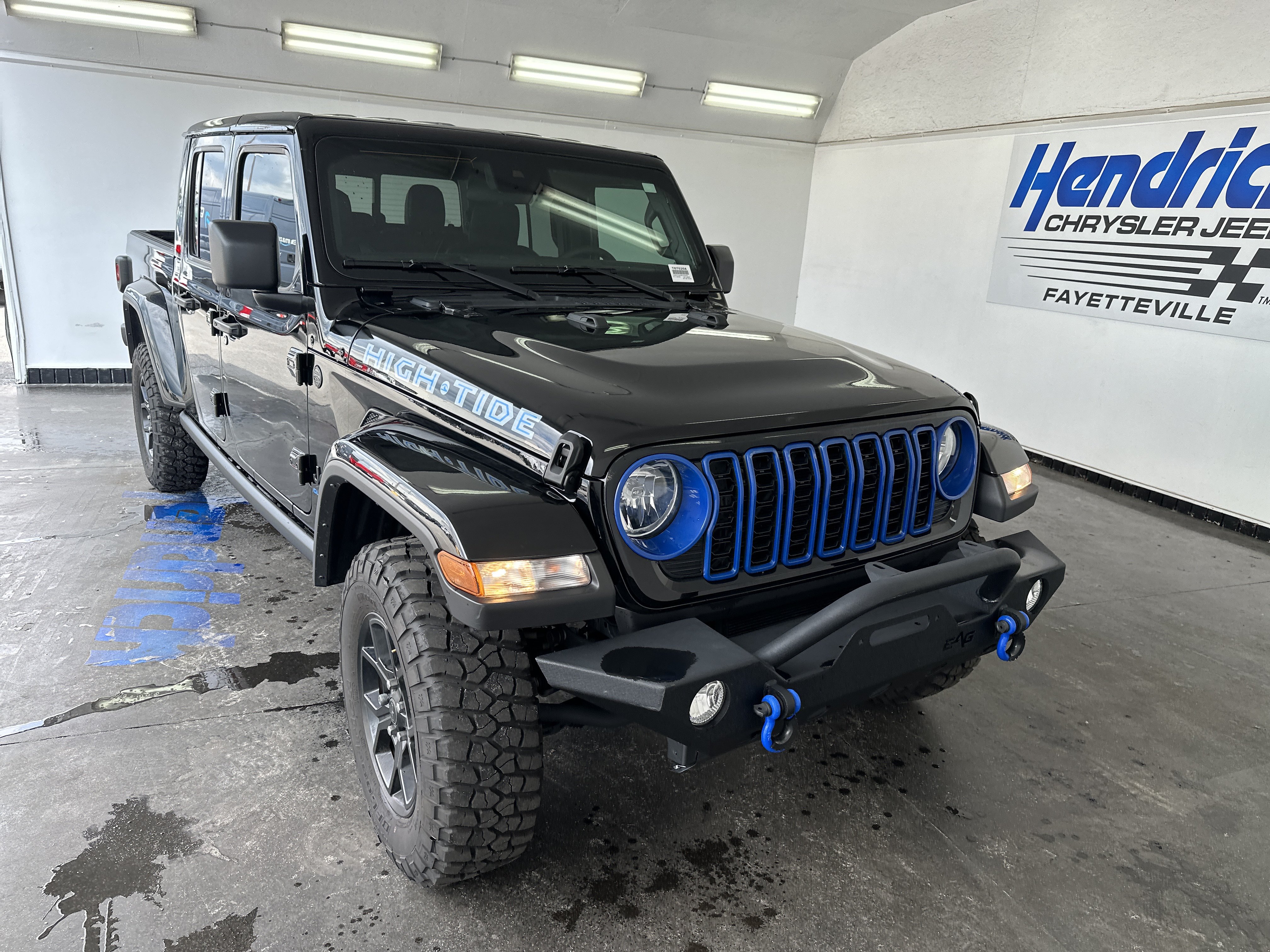 Used 2025 Jeep Gladiator High Tide Pickup