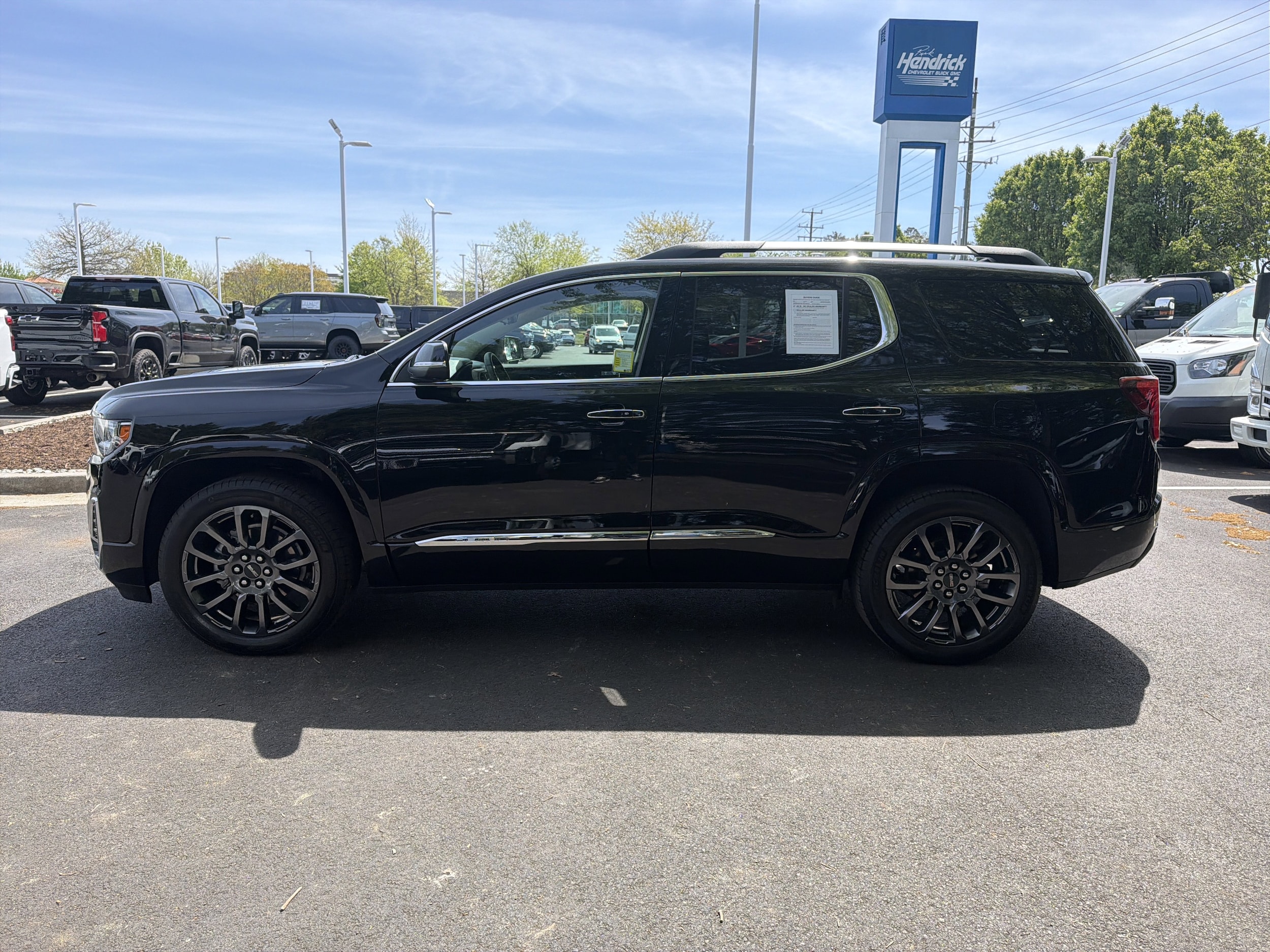 2023 GMC Acadia Denali photo 5