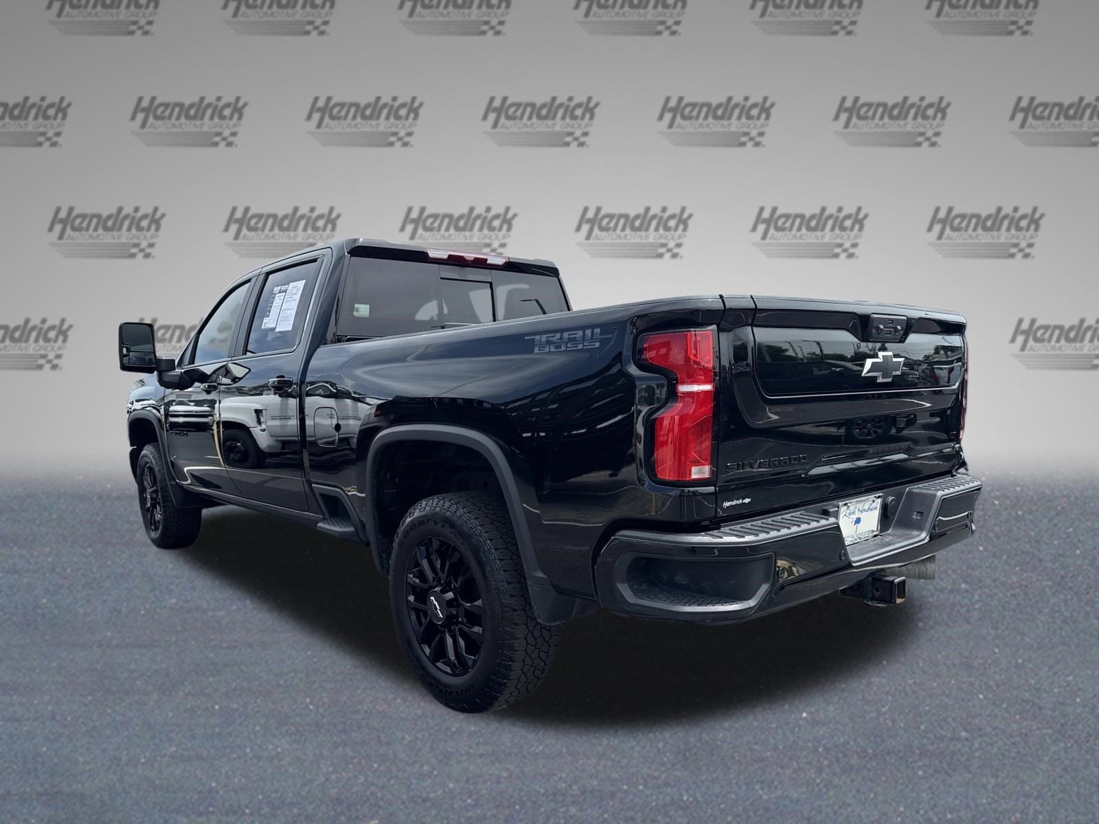 2025 Chevrolet Silverado 2500HD LT photo 6