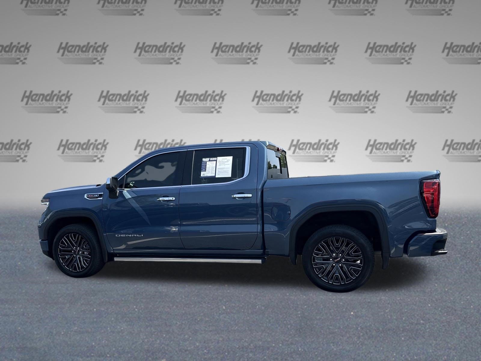 2024 GMC Sierra 1500 Denali photo 5