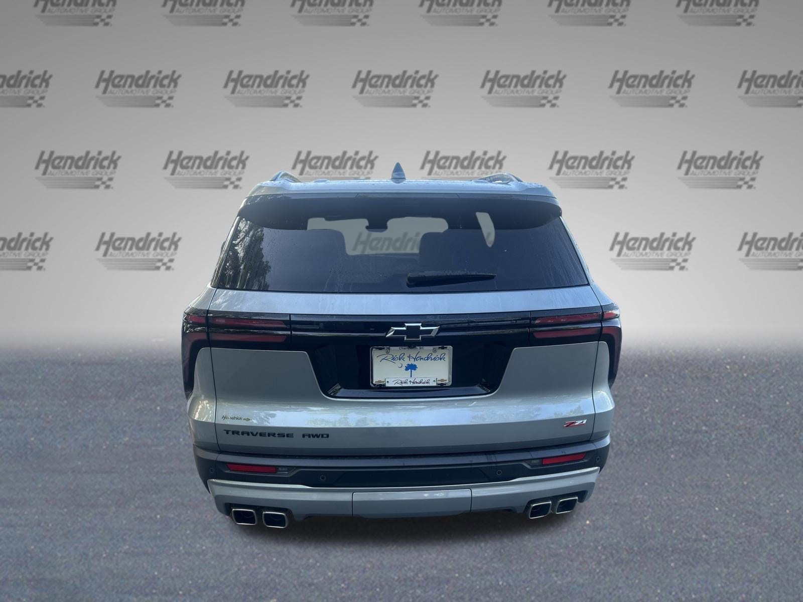 2025 Chevrolet Traverse AWD Z71 photo 3
