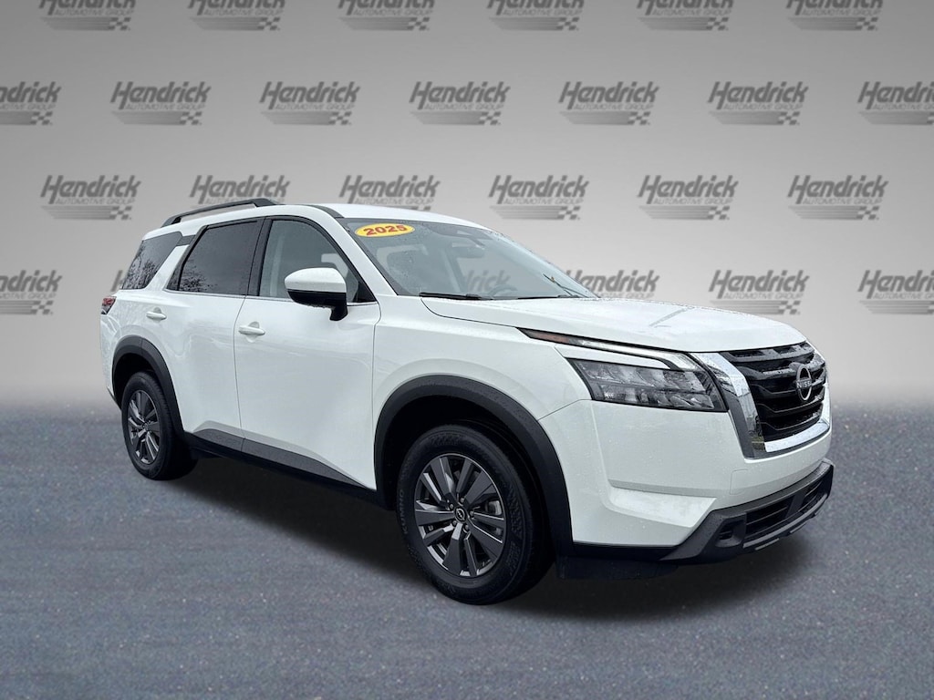 Used 2025 Nissan Pathfinder SV SUV