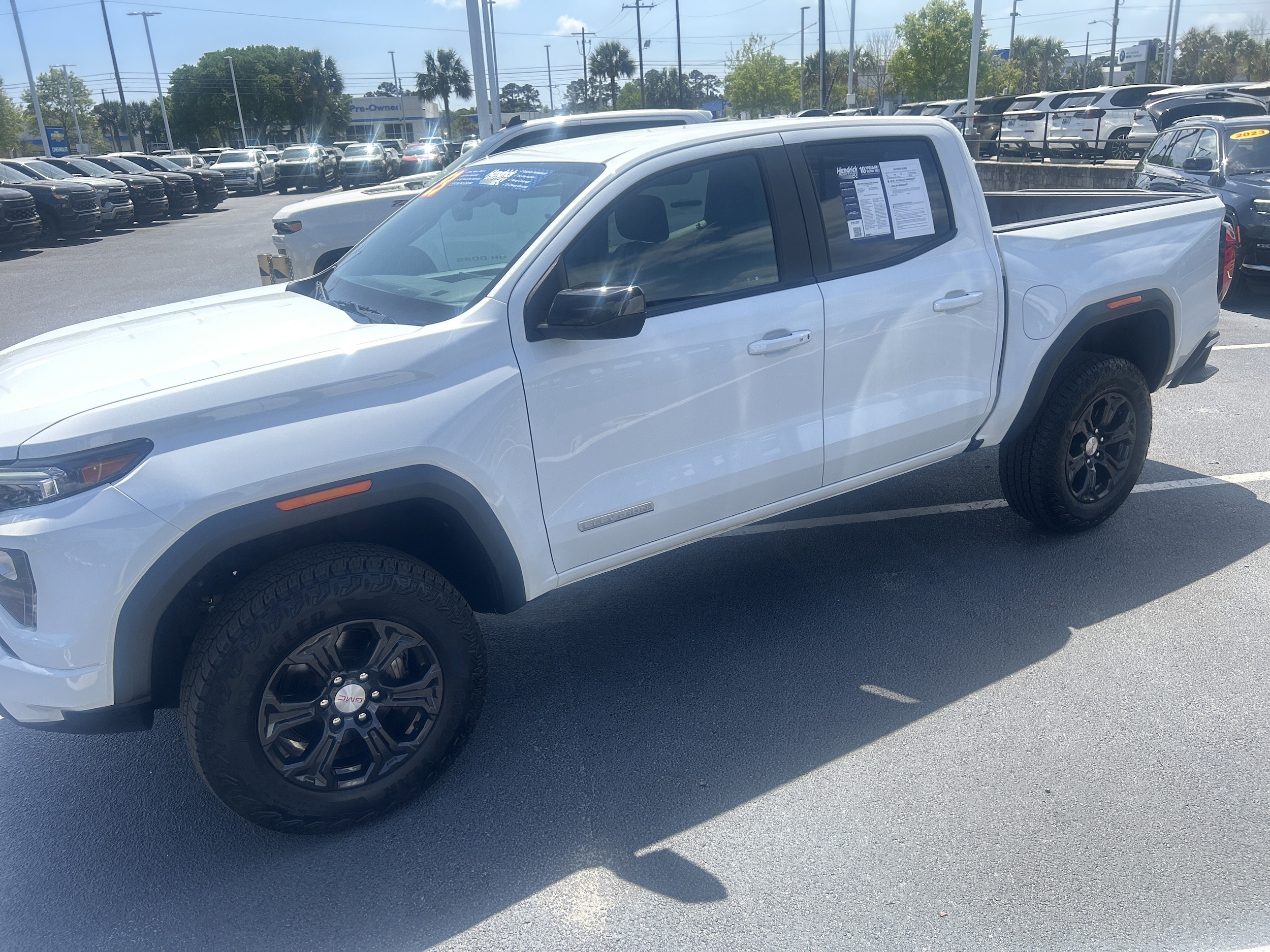 2023 GMC Canyon 2WD Elevation photo 5