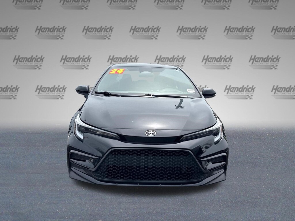 Used 2024 Toyota Corolla SE Sedan