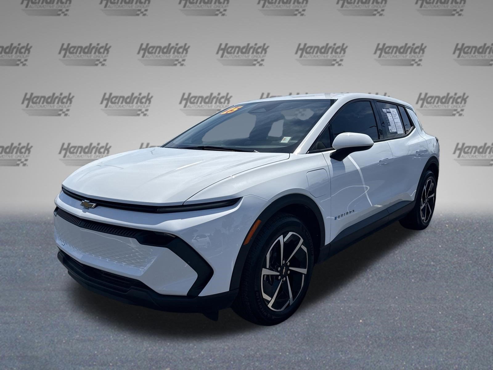 2025 Chevrolet Equinox EV LT1 w/PCY photo 4