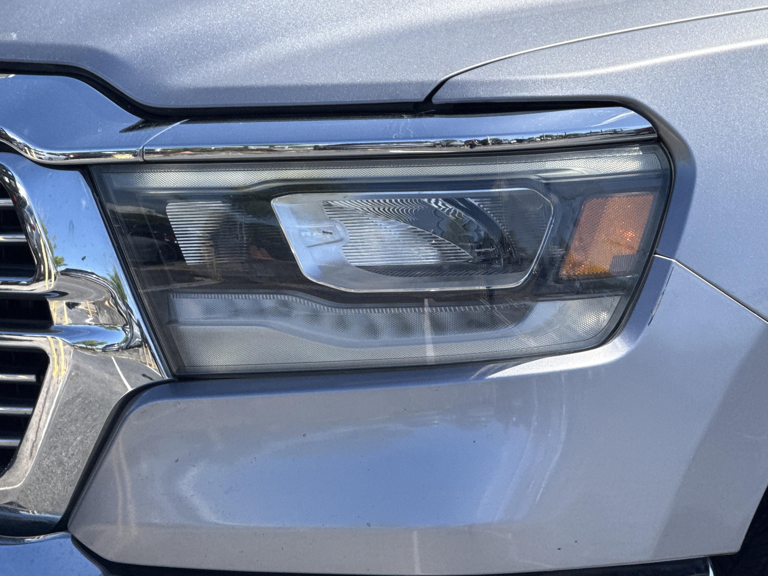 2023 Ram 1500 Laramie photo 4